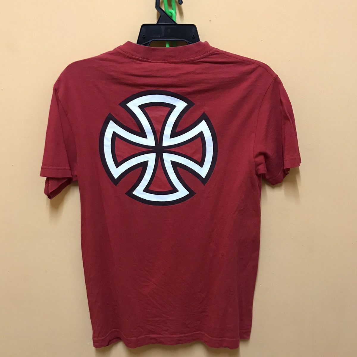Hook-Ups × Independent Truck Co. × Vintage Vintage Independent big logo Rare Design Size US S / EU 44-46 / 1 - 3 Thumbnail