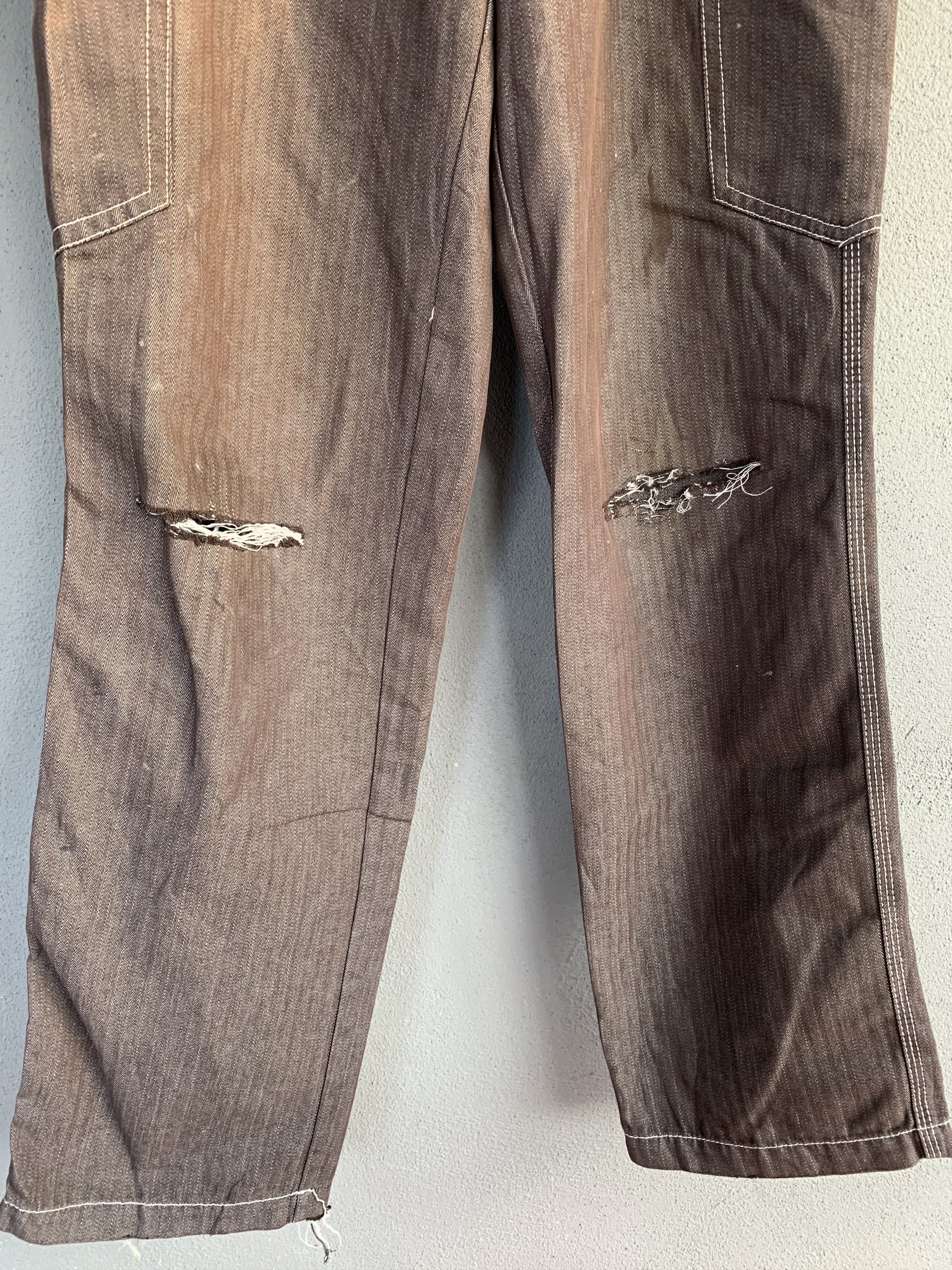 Japanese Brand Cargo Pants Herring Bone Brown Over The Stripes Very Rare Size US 28 / EU 44 - 2 Thumbnail