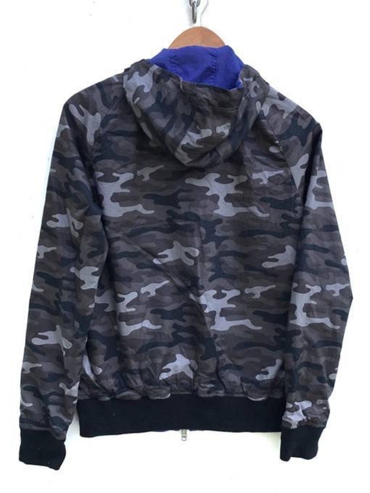 Fred Perry Fred Perry Riversible Camo Hoodie Sweater Japan Streetwear Size US S / EU 44-46 / 1 - 3 Thumbnail