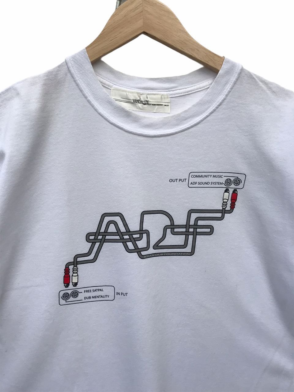 Vandalize Vandalize Japan Streetwear Tee Size US L / EU 52-54 / 3 - 2 Thumbnail