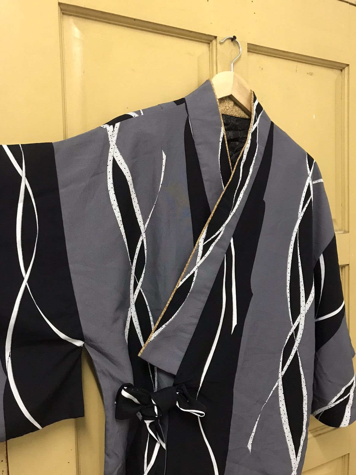 Japanese Brand Nice❗️Unknown Striped Kimono Made in Japan Size US M / EU 48-50 / 2 - 7 Thumbnail
