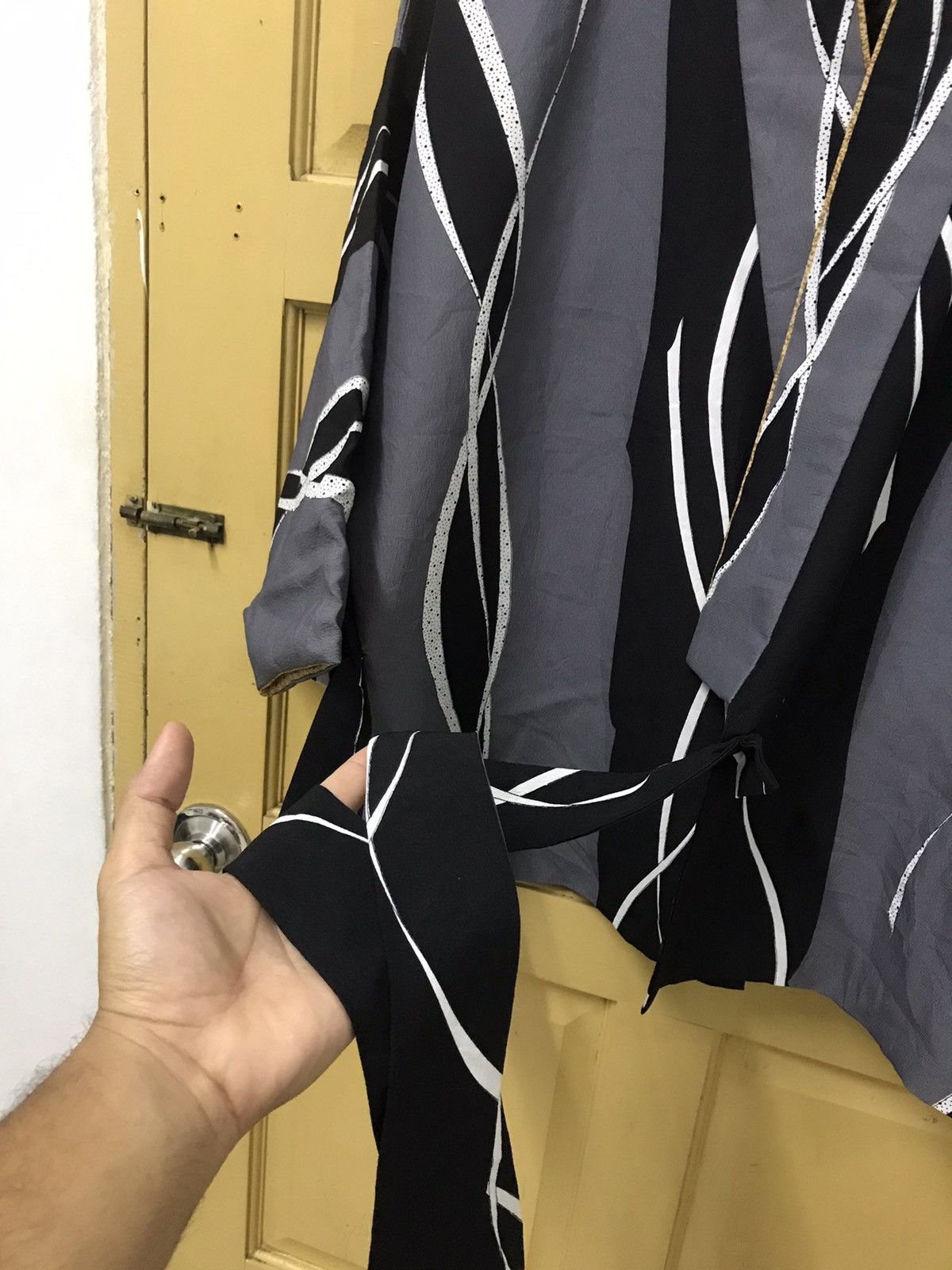 Japanese Brand Nice❗️Unknown Striped Kimono Made in Japan Size US M / EU 48-50 / 2 - 12 Thumbnail