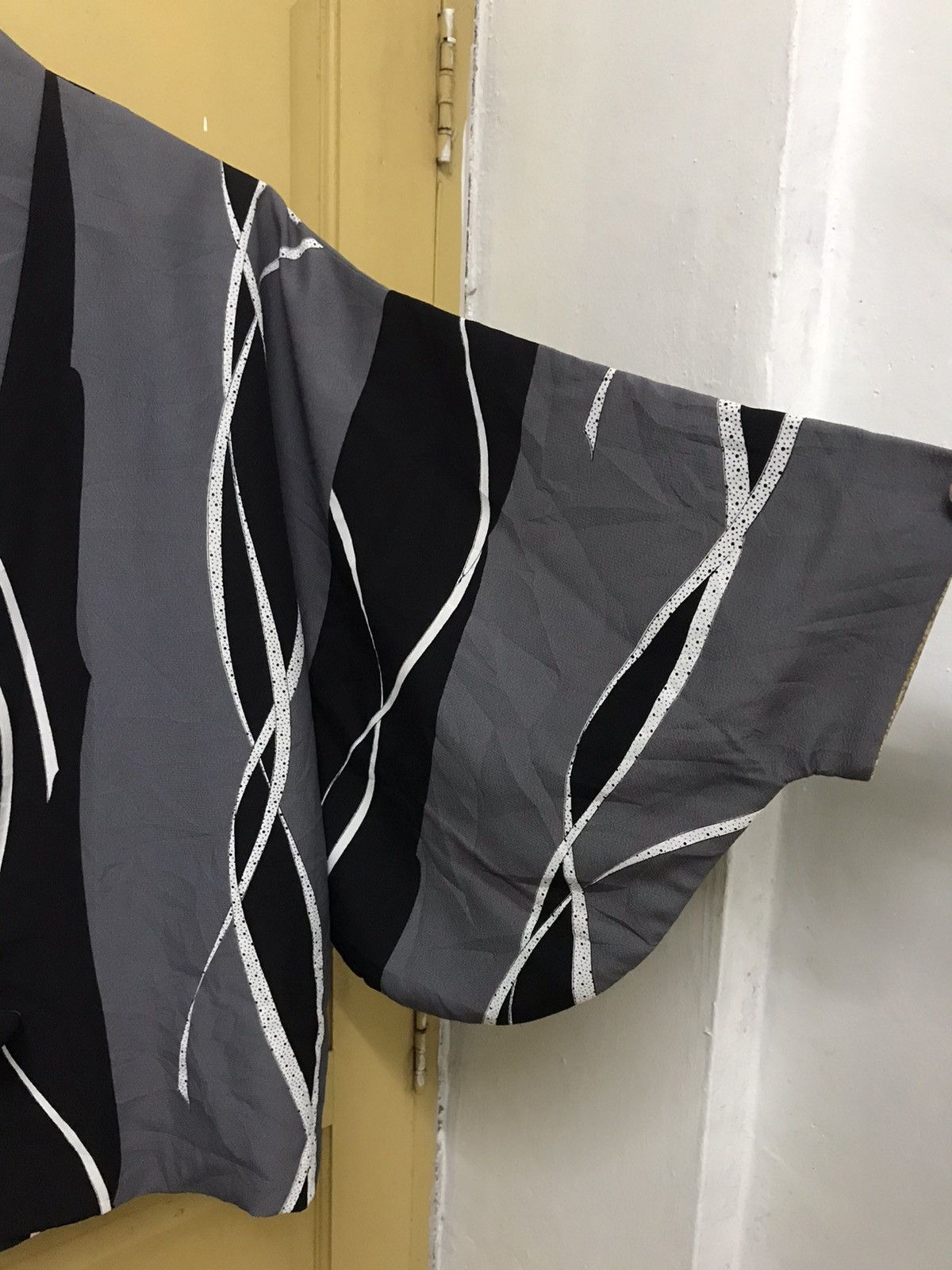 Japanese Brand Nice❗️Unknown Striped Kimono Made in Japan Size US M / EU 48-50 / 2 - 8 Thumbnail