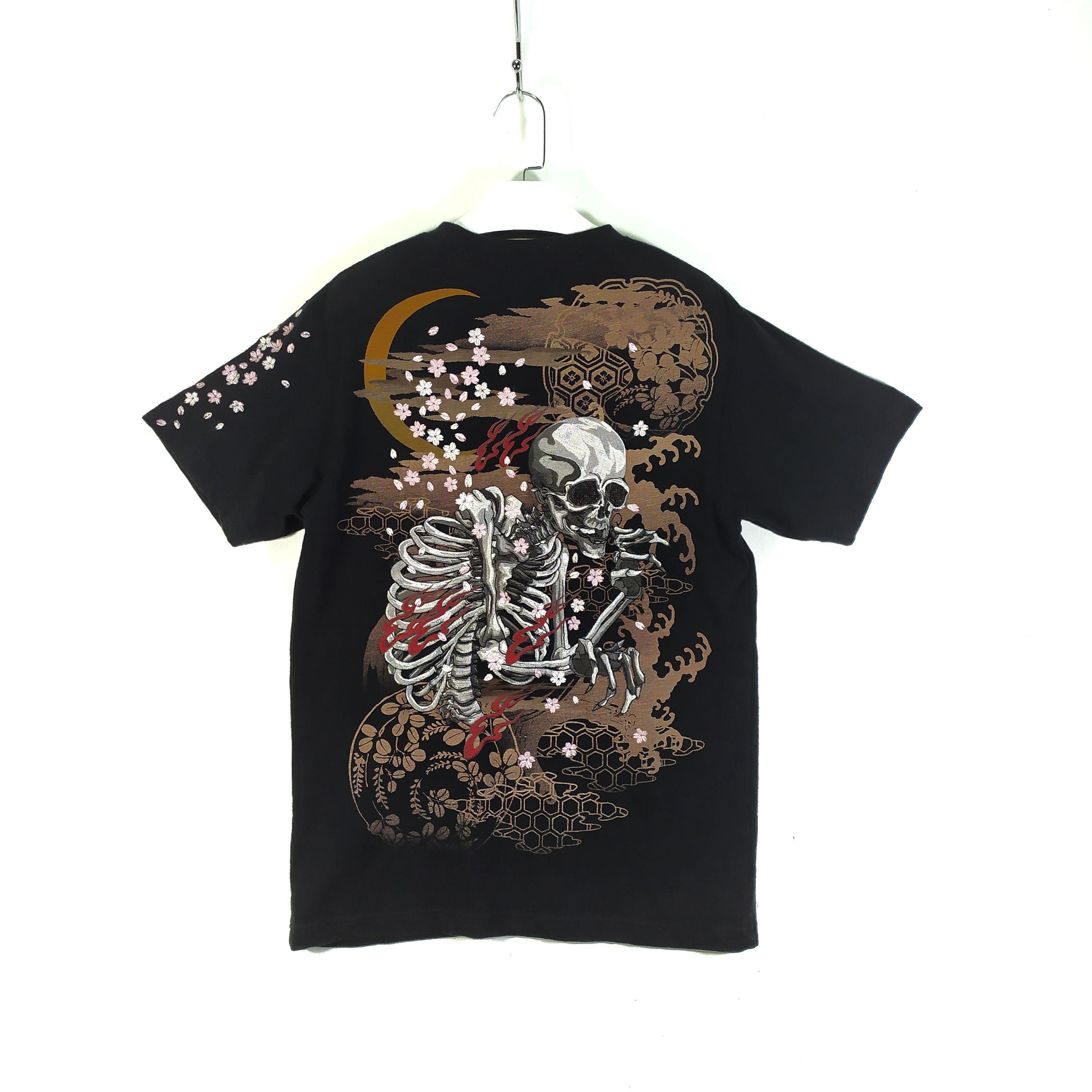 image of Sukajan T Shirts Sukajan Skeleton Sakura Embroidery Logo Sukajan Tee 49-003 in Black (Size Medium)