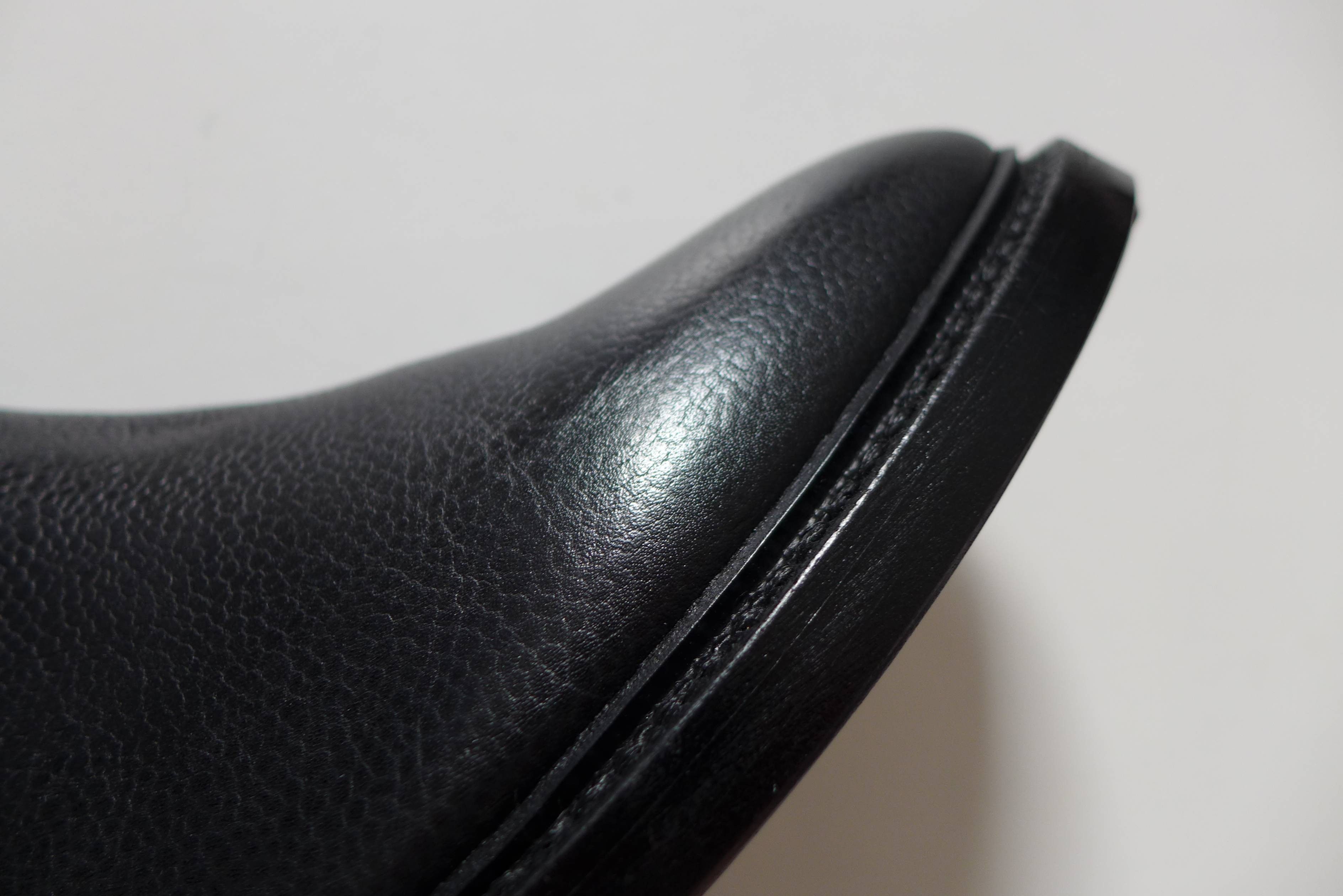 Thom Browne Thom Browne FW16 Chelsea Boots - Black Pebble Grain Leather Size US 8 / EU 41 - 9 Thumbnail