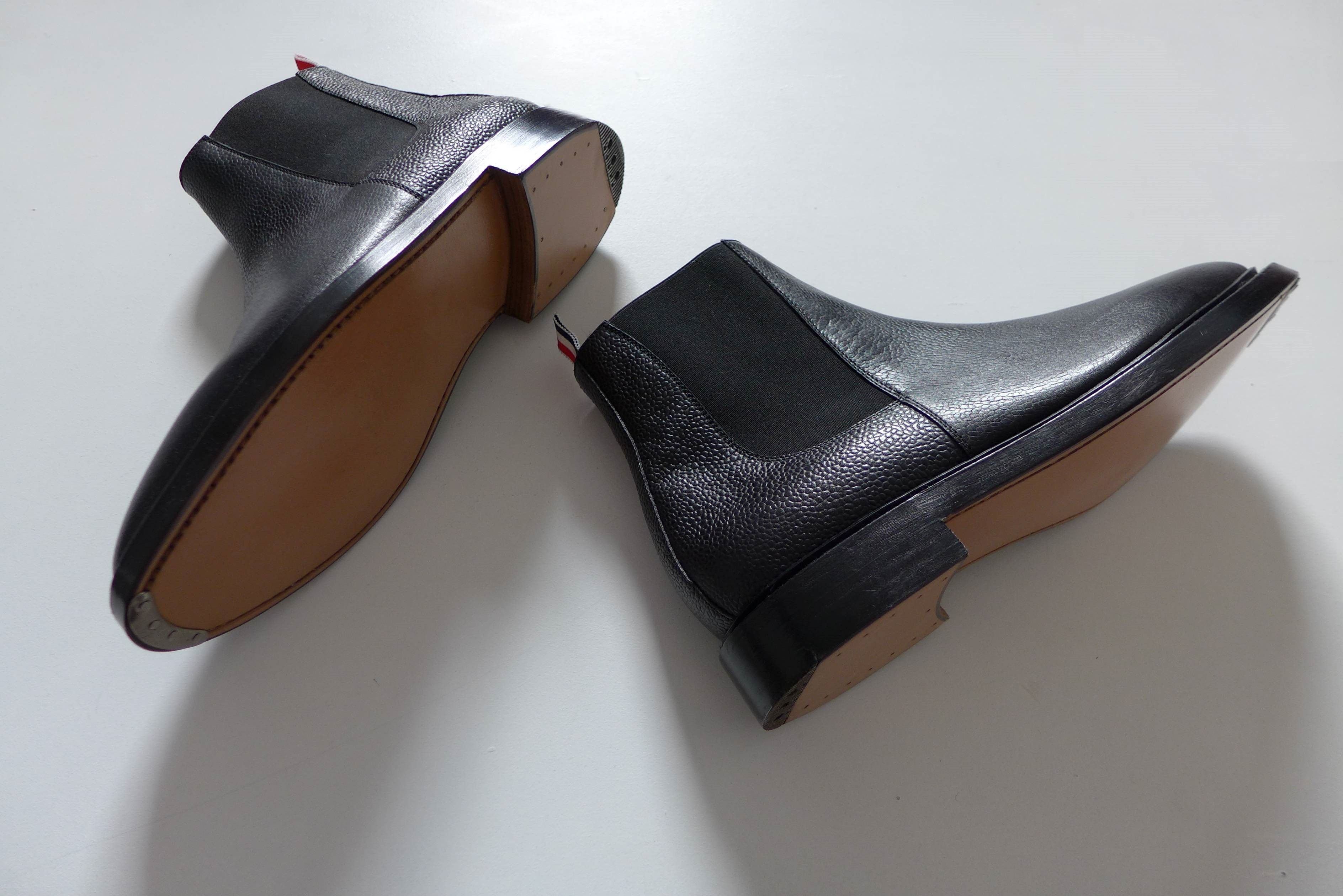 Thom Browne Thom Browne FW16 Chelsea Boots - Black Pebble Grain Leather Size US 8 / EU 41 - 11 Thumbnail