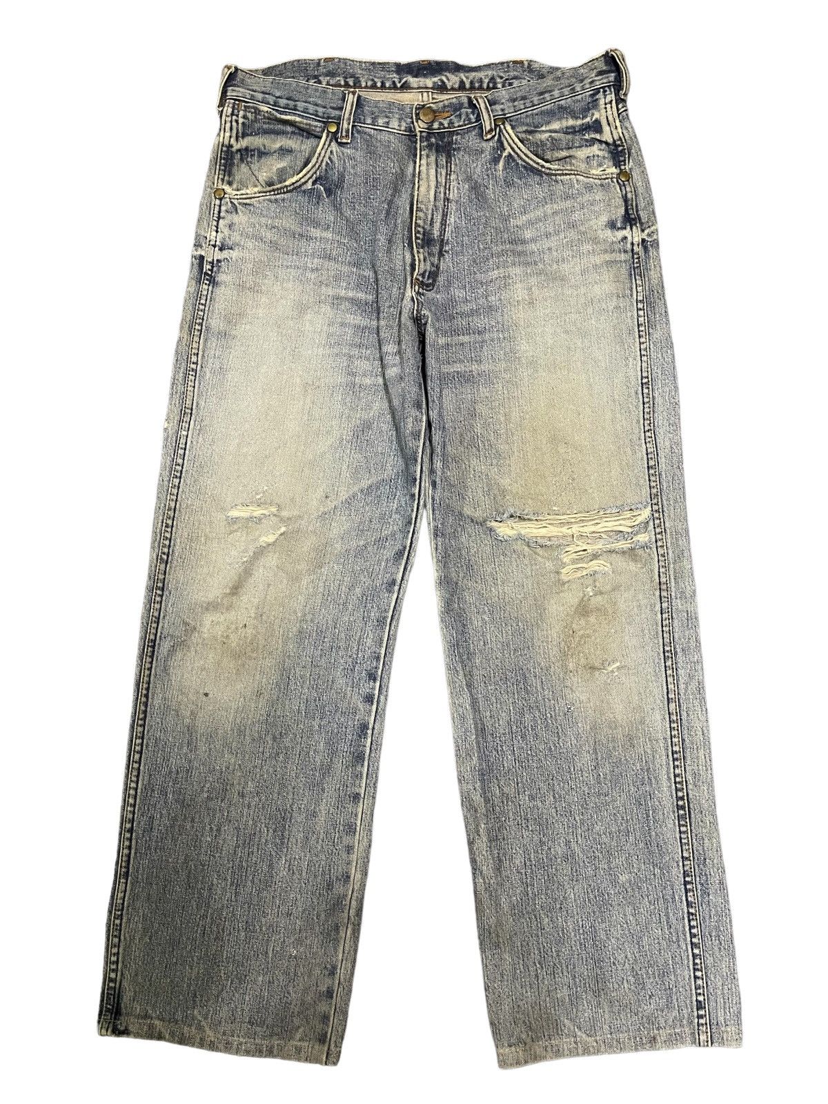 image of Avant Garde x Wrangler Vintage Wrangler Blue Wash Distressed Style Jeans, Men's (Size 33)