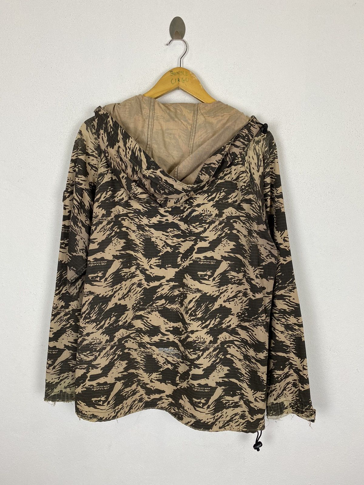 Airwalk VINTAGE AIRWALK TIGER STRIKE ZIPPER JACKET Size US M / EU 48-50 / 2 - 4 Thumbnail