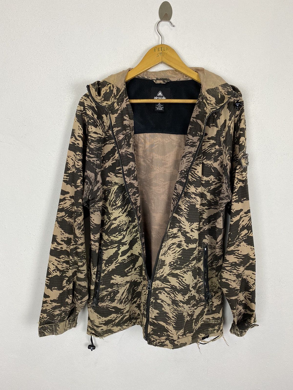 Airwalk VINTAGE AIRWALK TIGER STRIKE ZIPPER JACKET Size US M / EU 48-50 / 2 - 3 Thumbnail