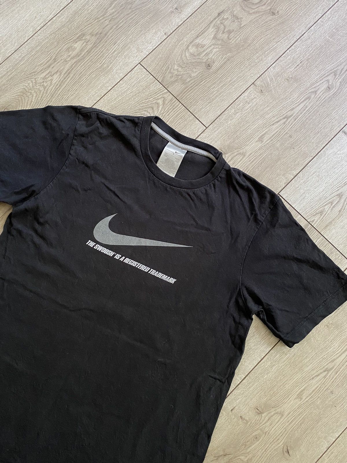 Nike × Vintage Vintage Nike Swoosh Logo T-Shirt Big Print Size US L / EU 52-54 / 3 - 2 Thumbnail