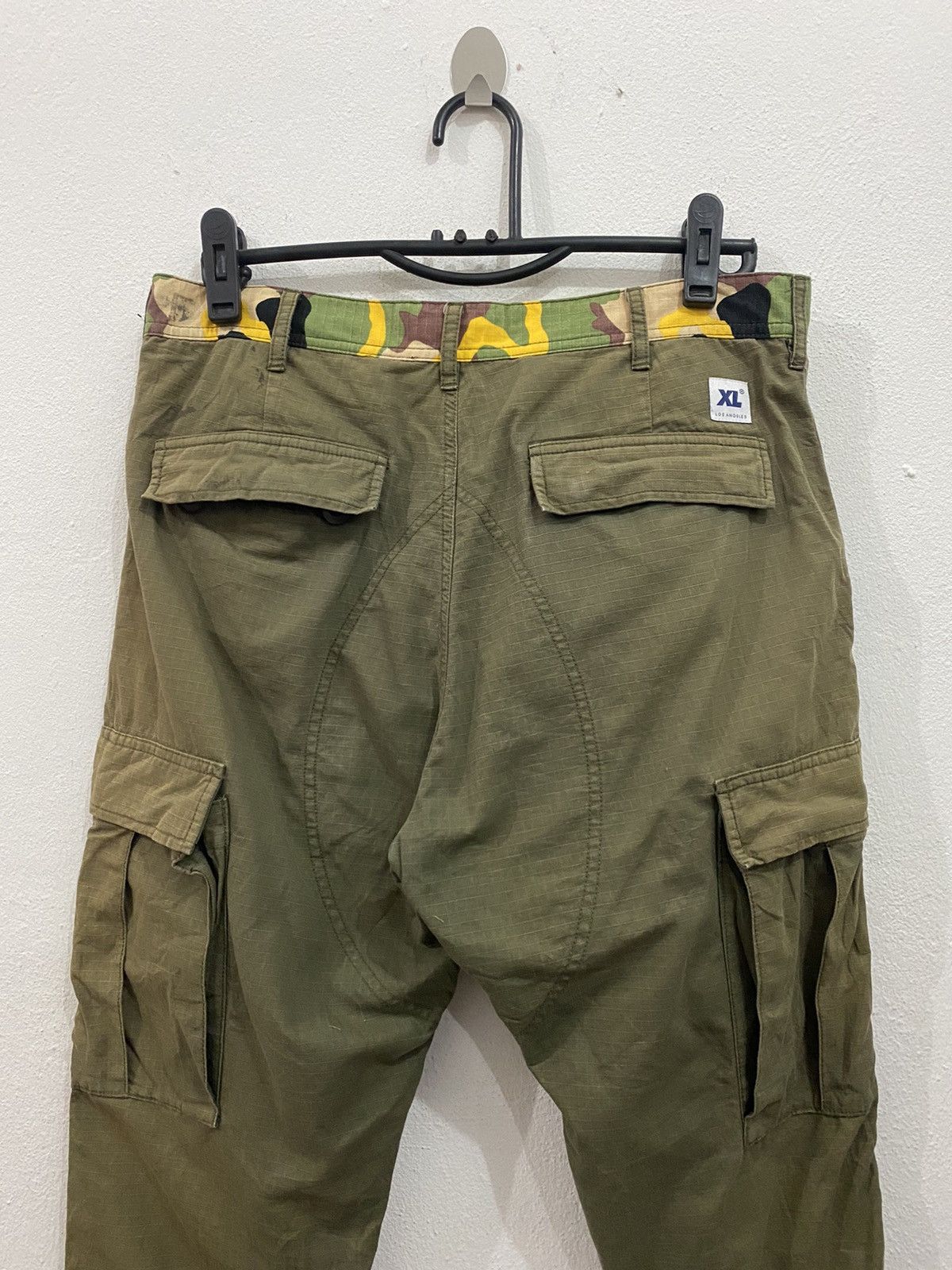 Xlarge XLARGE LOS ANGELES CARGO SWEATPANT NICE DESIGN Size US 32 / EU 48 - 9 Thumbnail