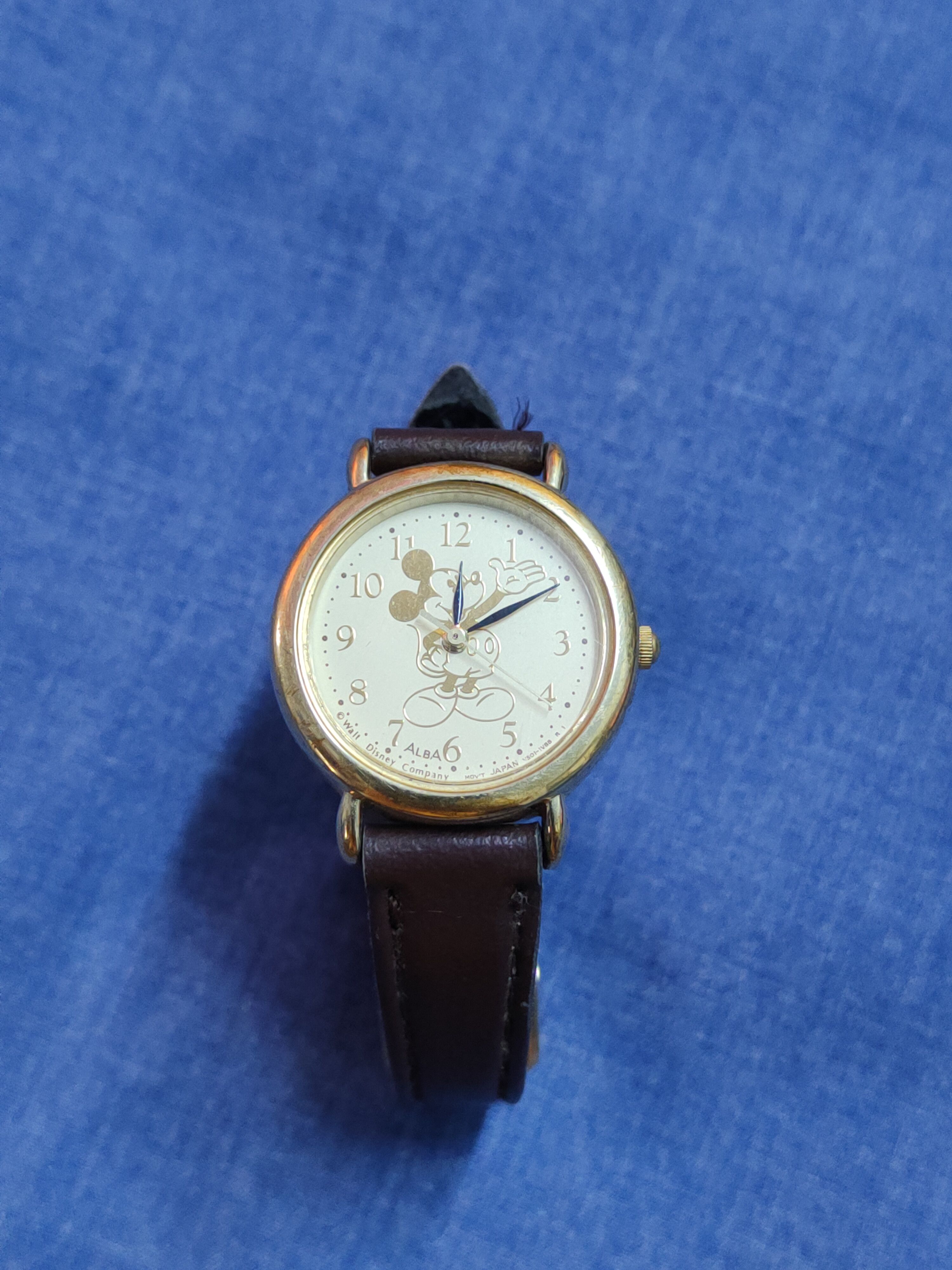 ALBA × Mickey Mouse × Vintage Alba Analog-Mickey Mouse Brown vintage Watch #J048S Size ONE SIZE - 1 Thumbnail