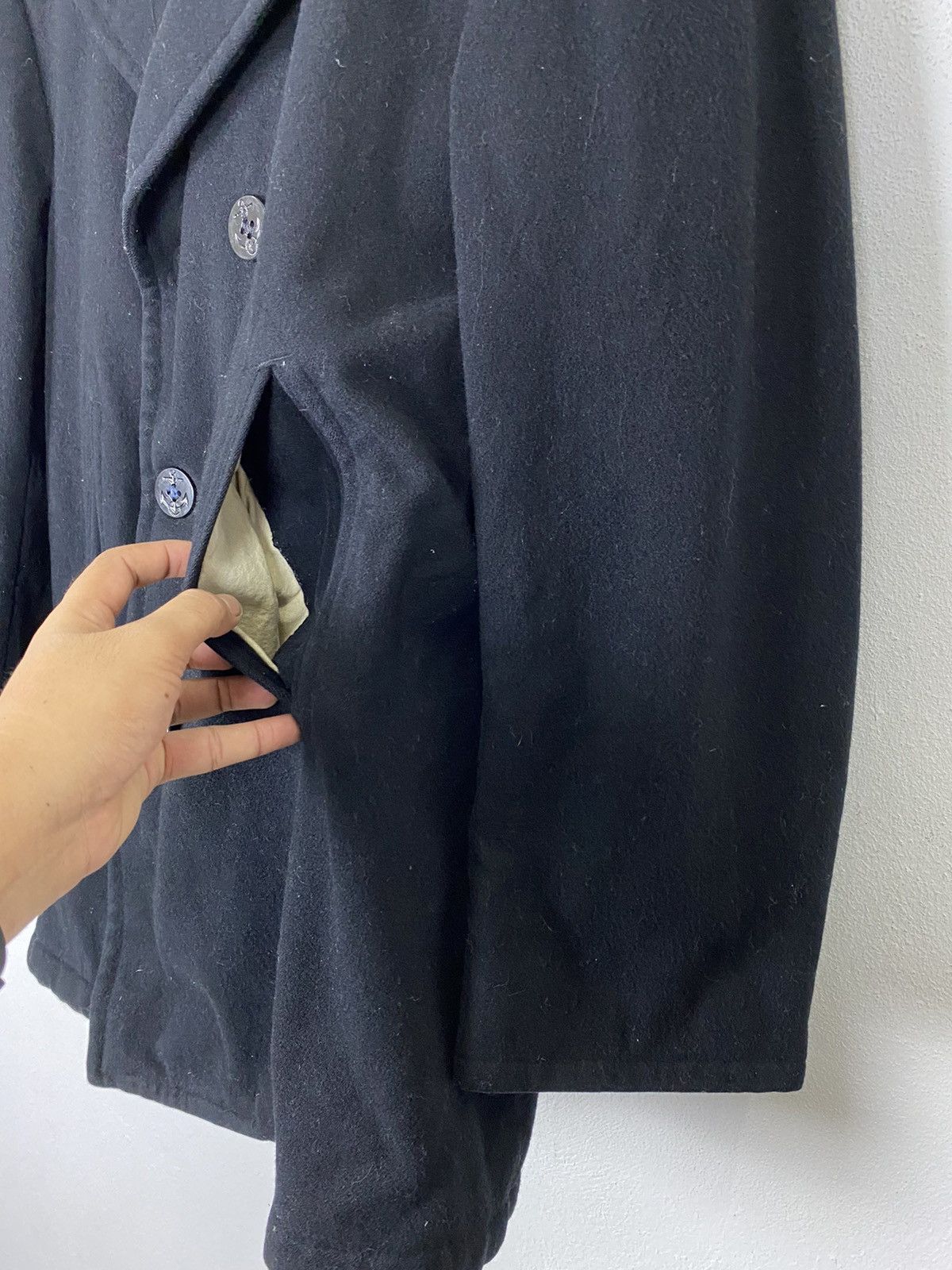 Vintage GK146 VINTAGE DSCP NAVY DOUBLE BREAST PEA COAT Size US M / EU 48-50 / 2 - 9 Thumbnail