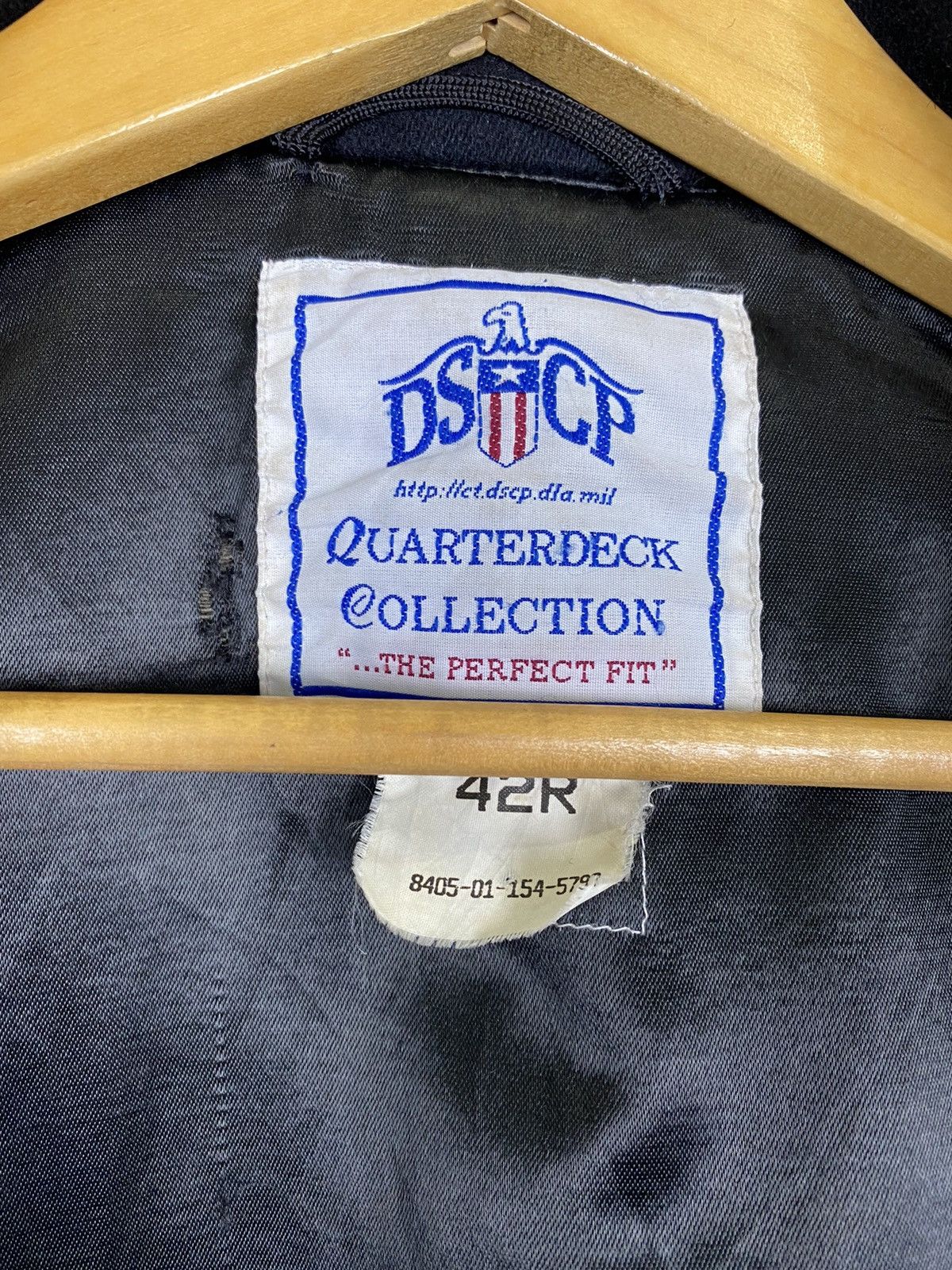 Vintage GK146 VINTAGE DSCP NAVY DOUBLE BREAST PEA COAT Size US M / EU 48-50 / 2 - 10 Thumbnail