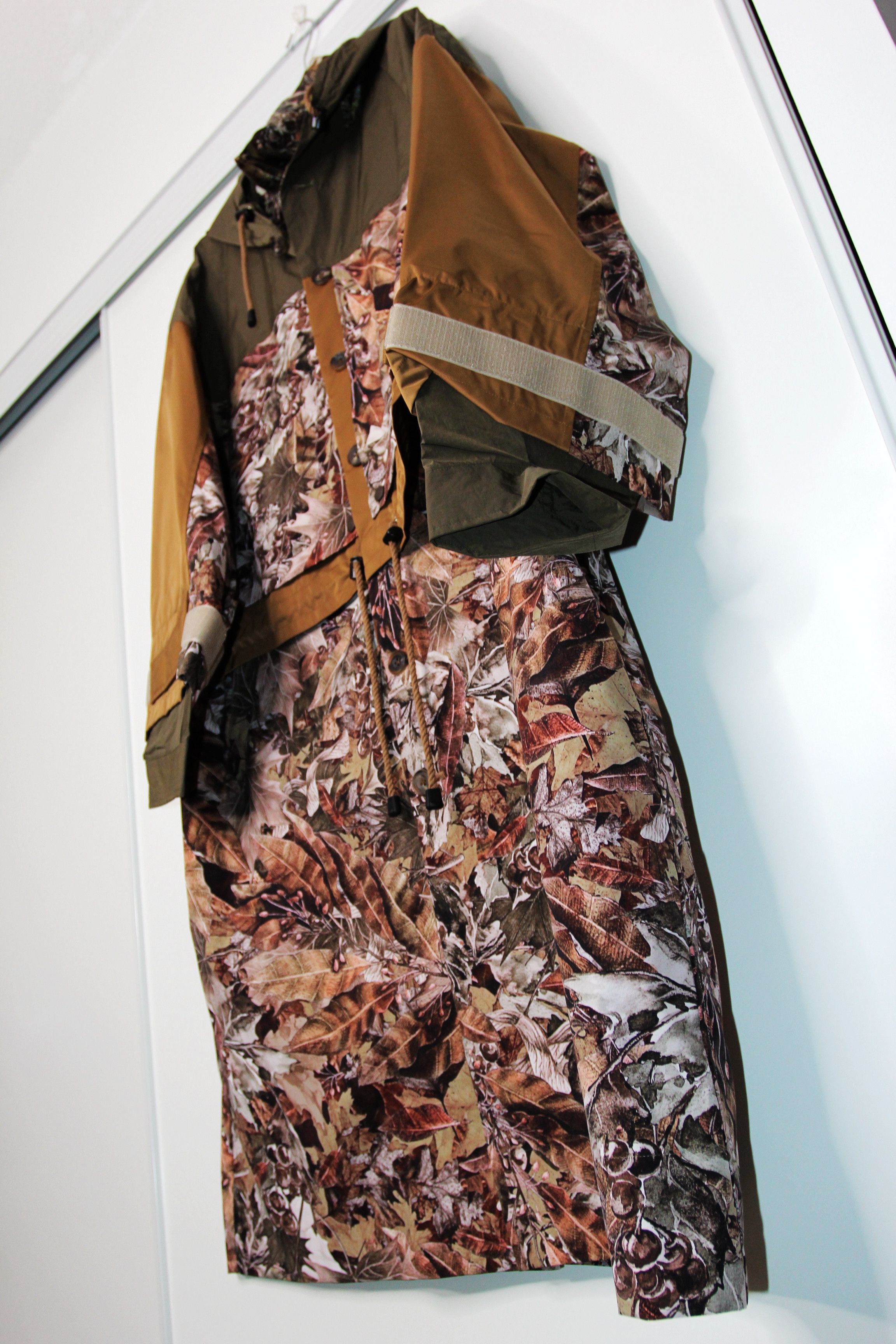 White Mountaineering BNWT AW20 WHITE MOUNTAINEERING LEAVES DOUBLE LAYER COAT 3 Size US L / EU 52-54 / 3 - 6 Thumbnail