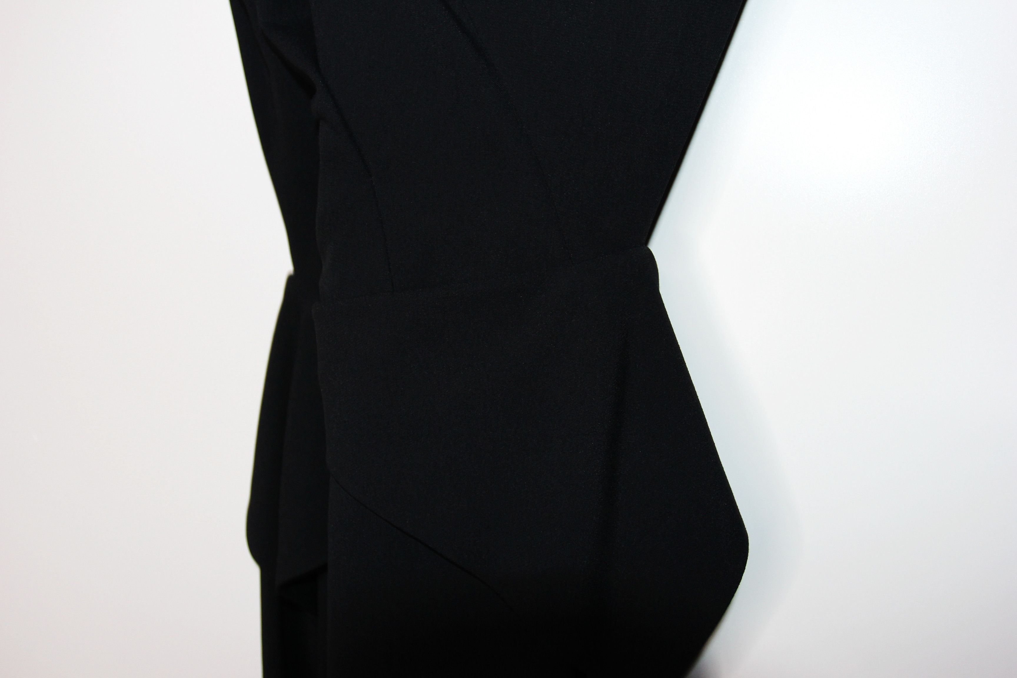 Victoria Beckham BNWT SS20 VICTORIA BECKHAM CUTOUT HALTERNECK DRESS 44 Size M / US 6-8 / IT 42-44 - 5 Thumbnail