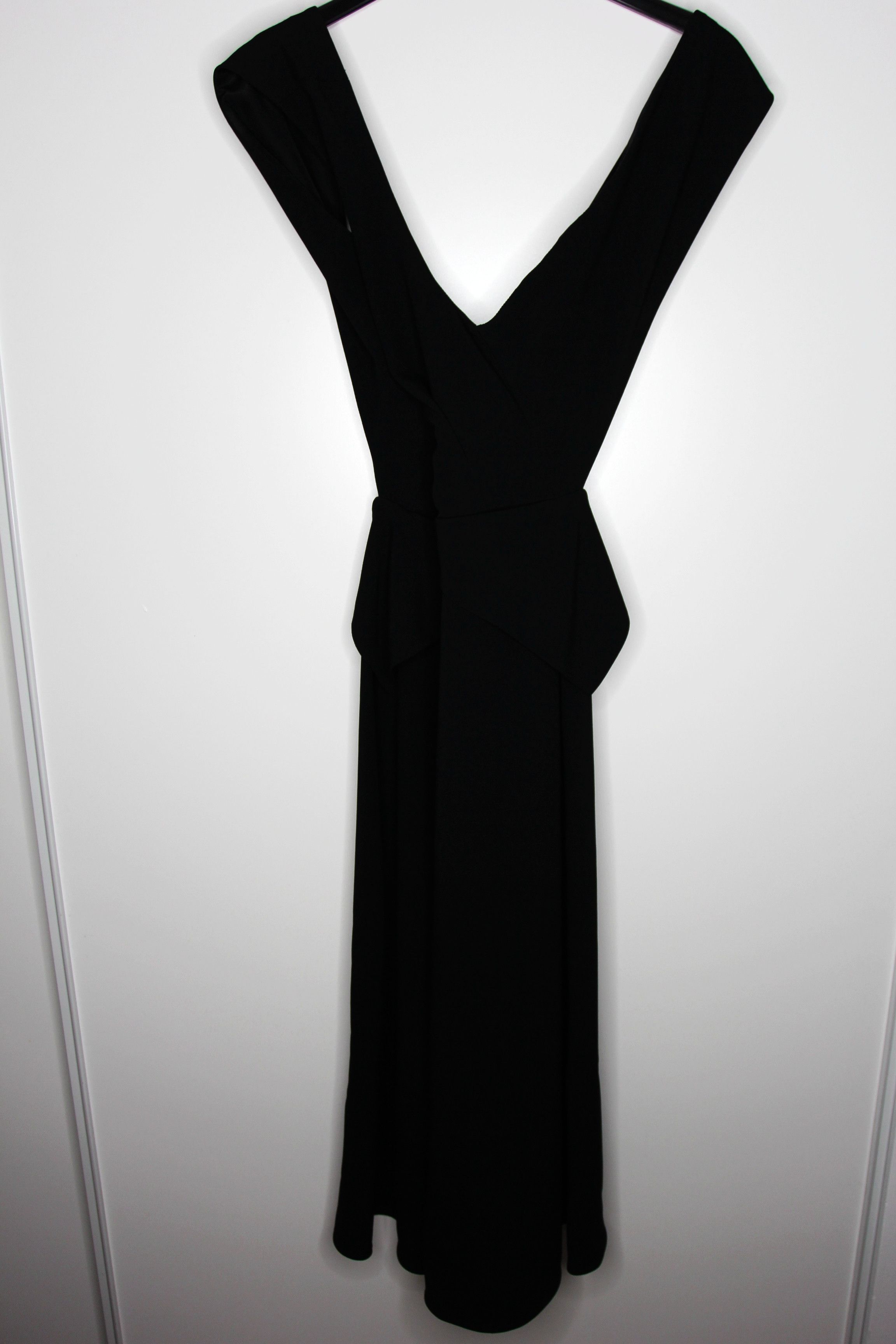 Victoria Beckham BNWT SS20 VICTORIA BECKHAM CUTOUT HALTERNECK DRESS 44 Size M / US 6-8 / IT 42-44 - 2 Thumbnail