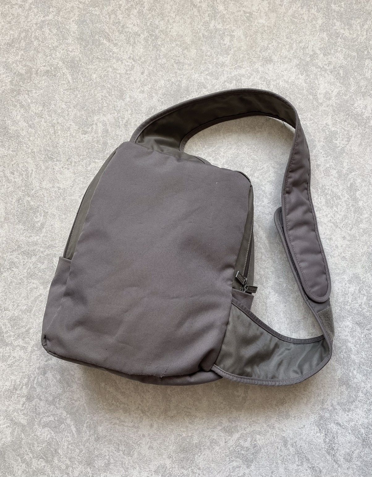 Adidas Vintage 00s Adidas Shoulder Sling Bag Size ONE SIZE - 5 Thumbnail