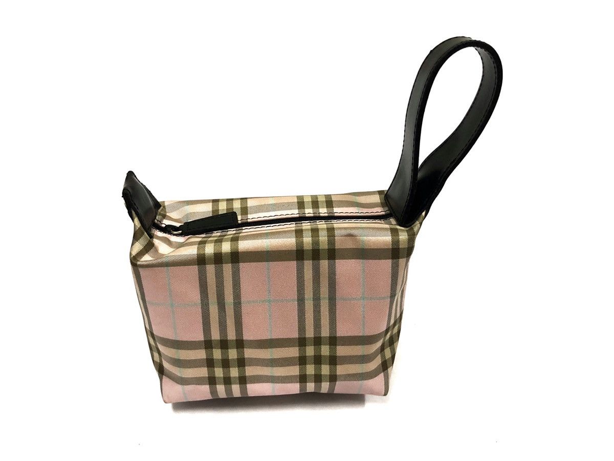 Burberry Iconic Burberry London Checkered 2 Way Clutch Bag Size ONE SIZE - 1 Thumbnail