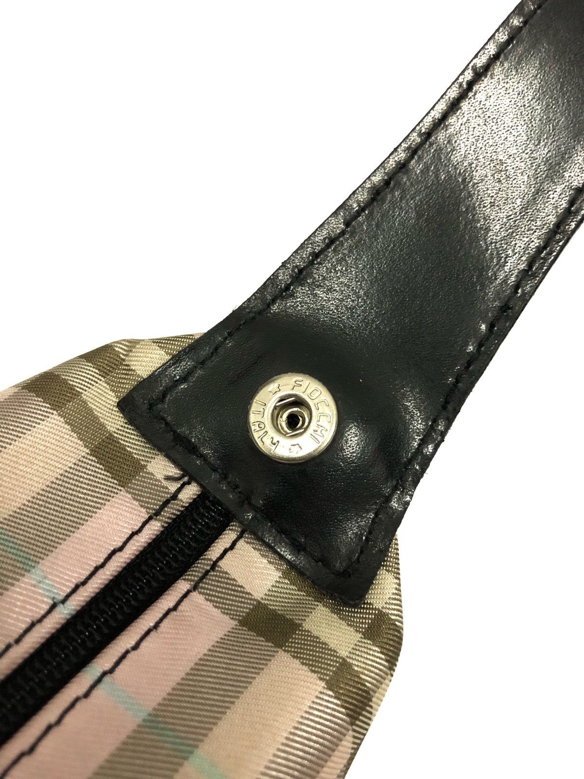Burberry Iconic Burberry London Checkered 2 Way Clutch Bag Size ONE SIZE - 7 Thumbnail