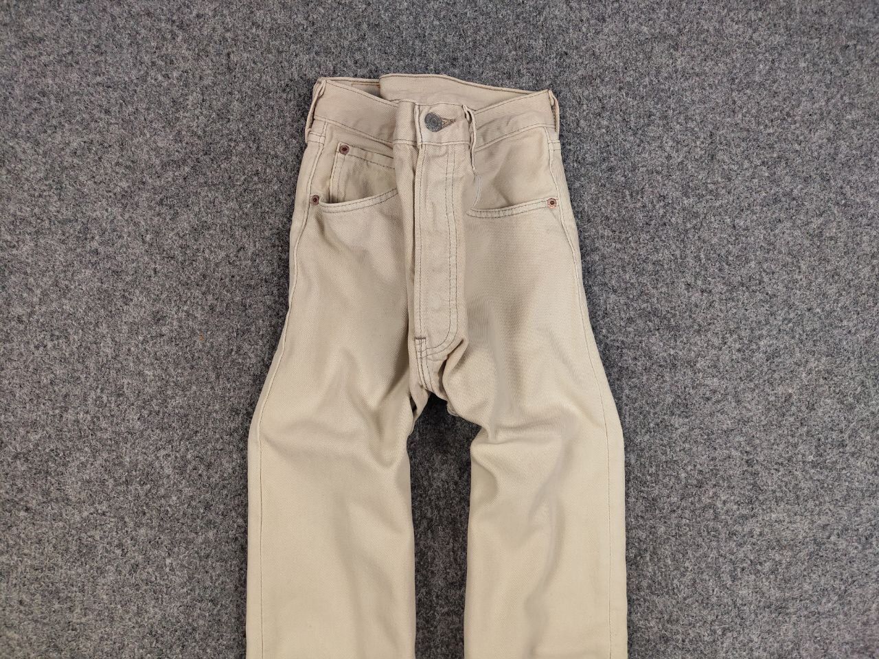 Levi's Vintage 90's levis 501 Beige faded Denim Jeans made in usa Size US 31 - 7 Thumbnail