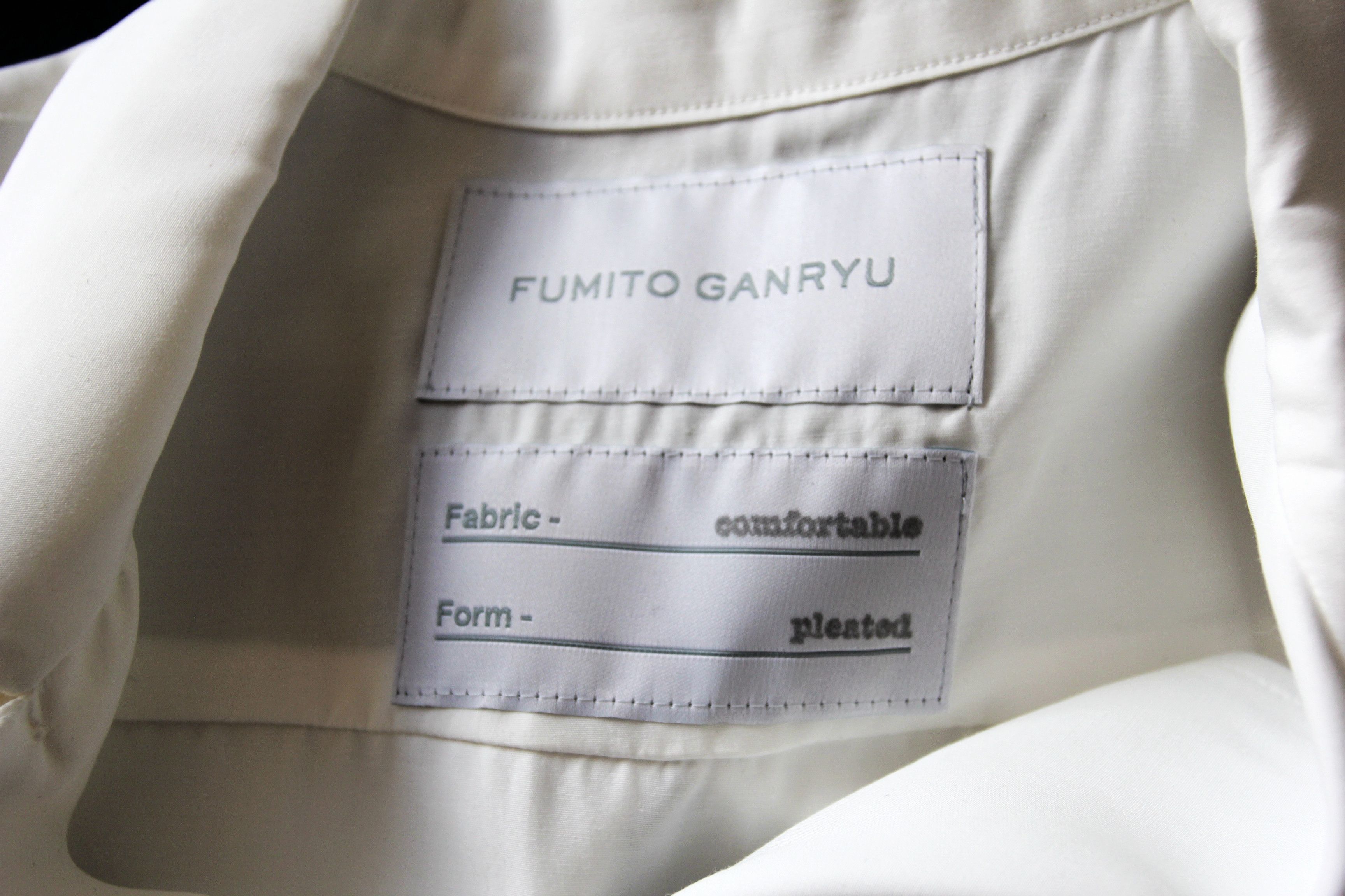 Fumito Ganryu BNWT SS20 FUMITO GANRYU WATTEAU PLEATS HAWAIIAN SHIRT 1 Size US S / EU 44-46 / 1 - 10 Thumbnail