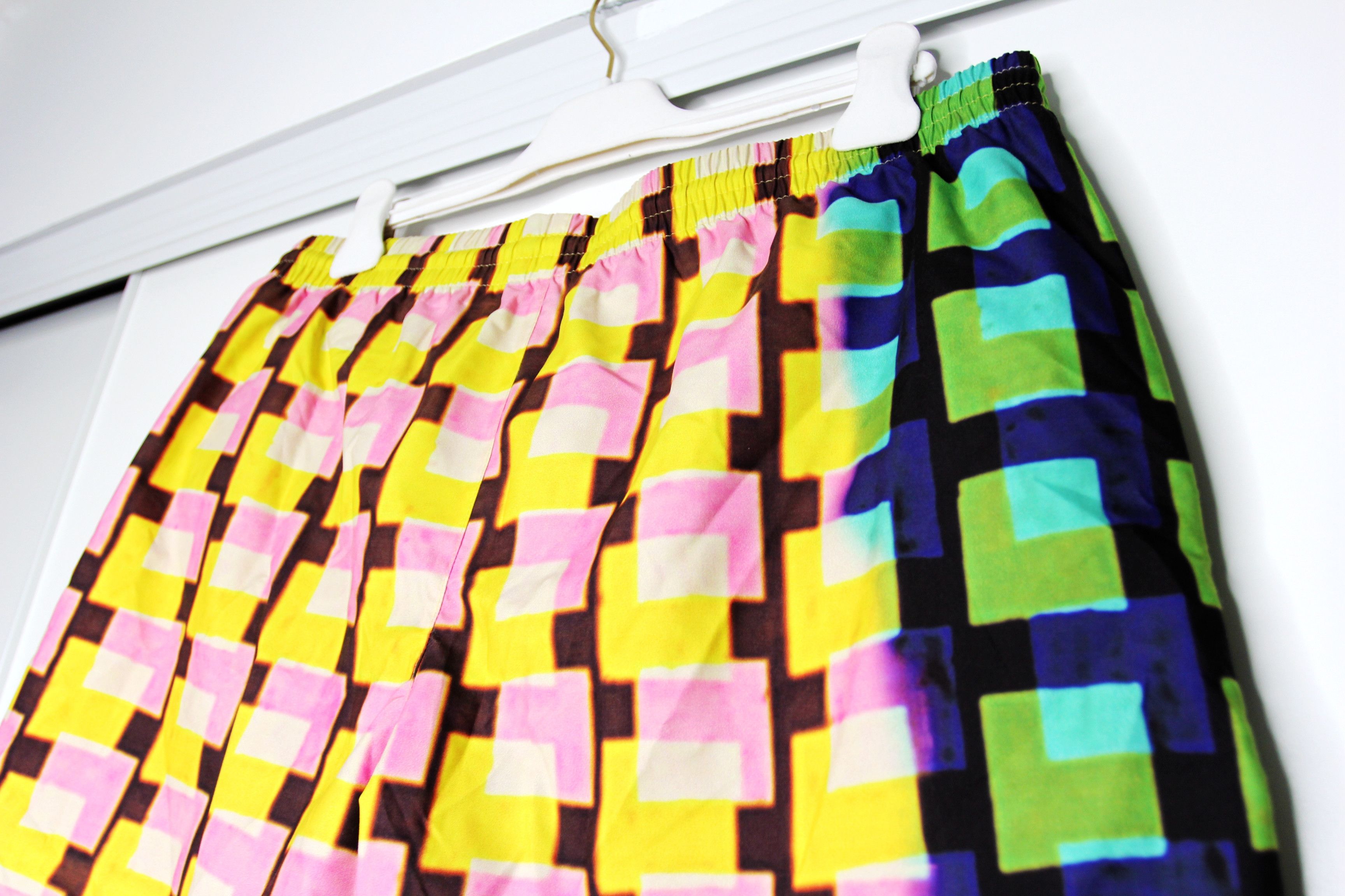 Dries Van Noten BNWT SS21 DRIES VAN NOTEN x LEN LYE PHIBBS SWIM SHORTS M Size US 32 / EU 48 - 6 Thumbnail