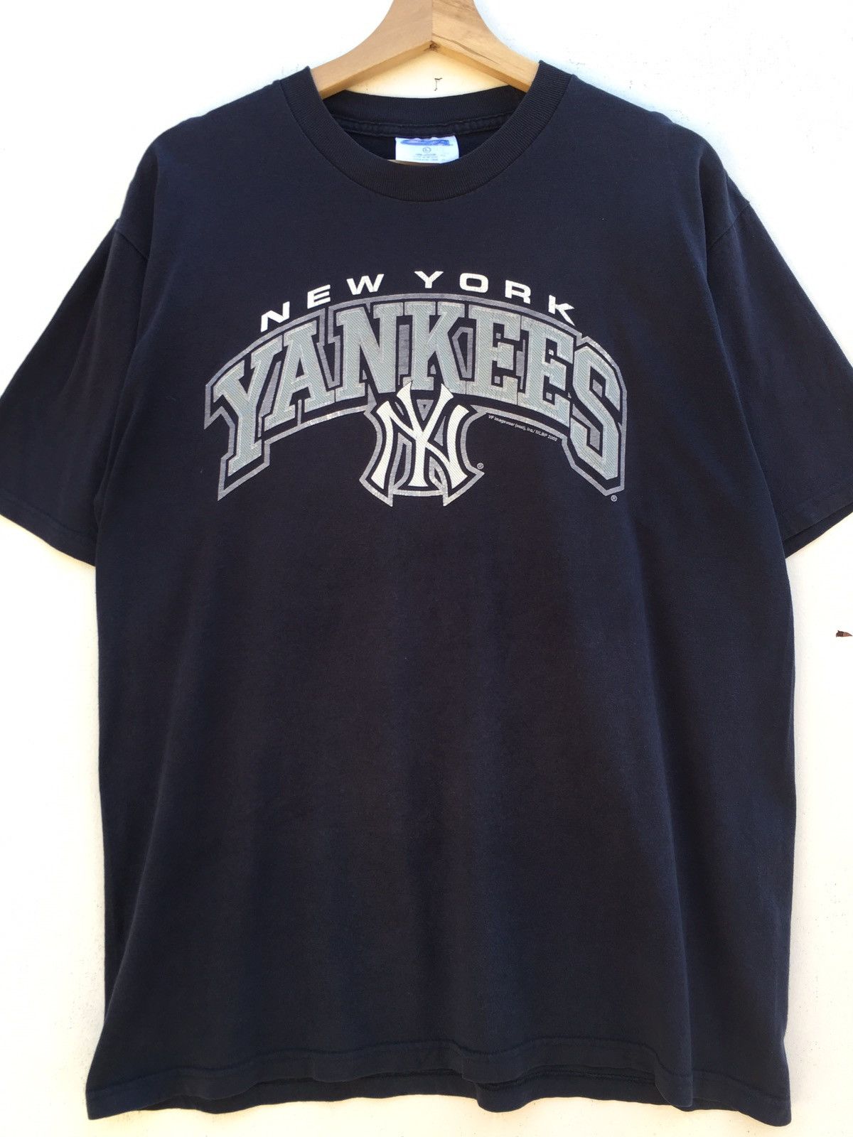 New York Yankees Vintage New York Yankees Big Logo Tshirt Size US L / EU 52-54 / 3 - 5 Thumbnail