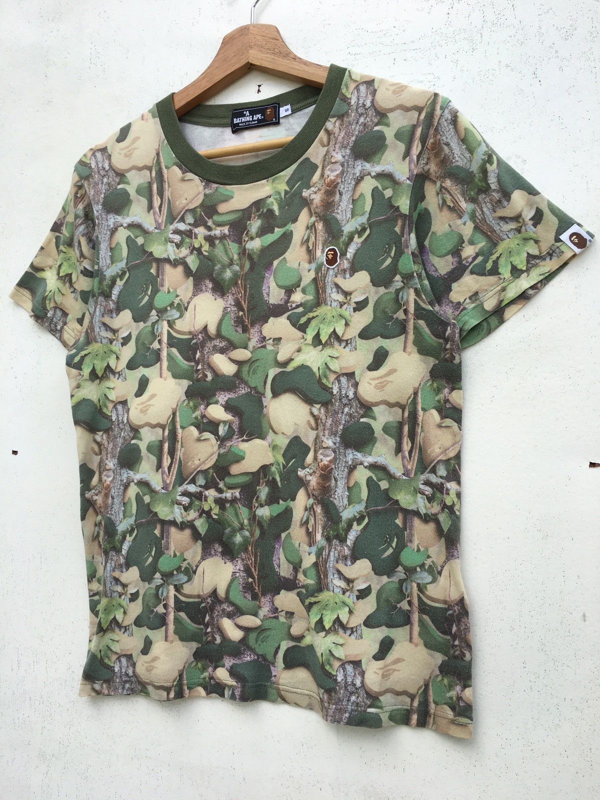 Bape Village Camo Tee Size US S / EU 44-46 / 1 - 2 Thumbnail
