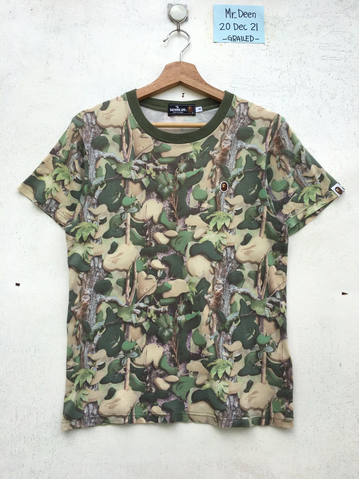 Bape Village Camo Tee Size US S / EU 44-46 / 1 - 1 Thumbnail