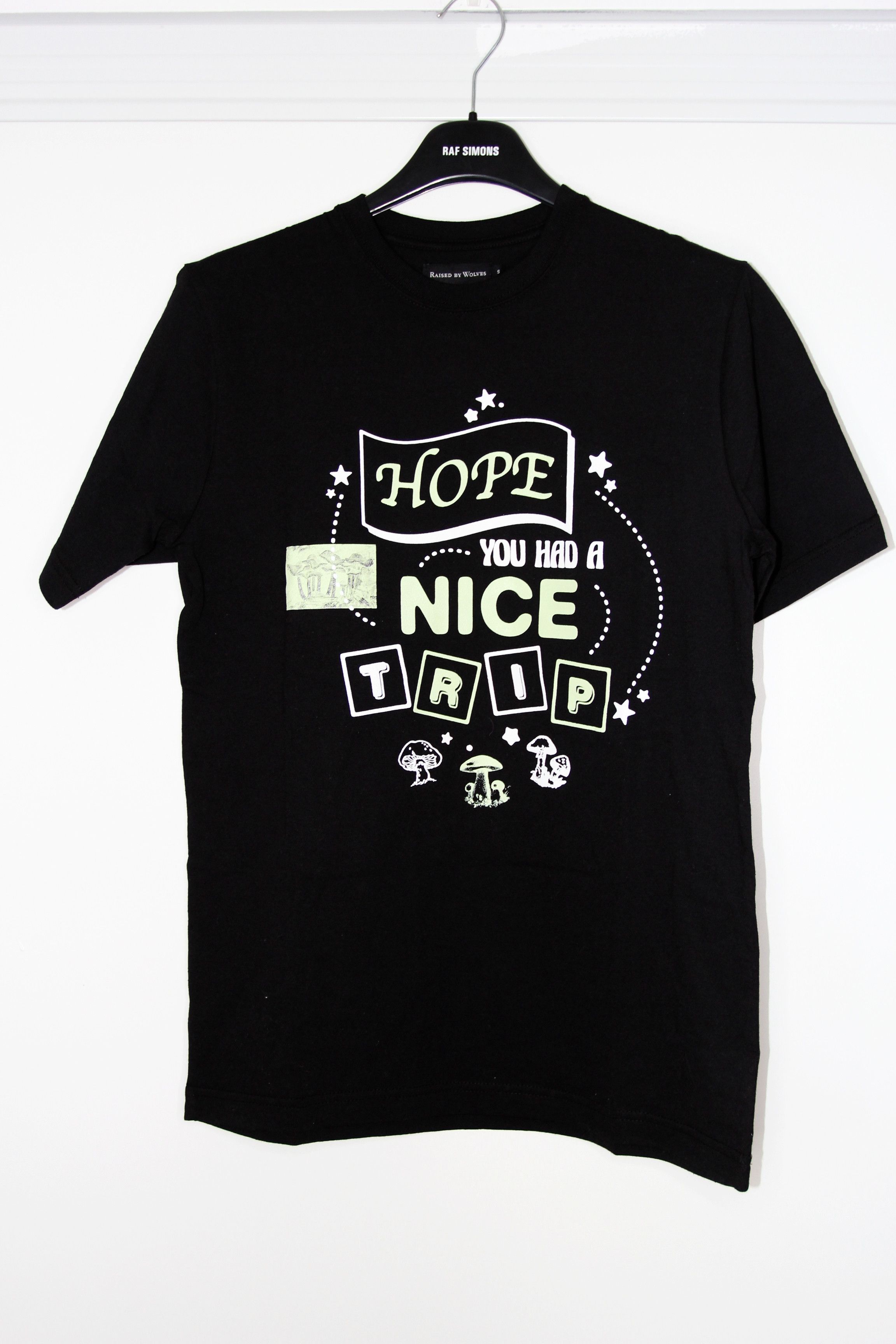Raised By Wolves BNWT AW21 RAISED BY WOLVES NICE TRIP TSHIRT S Size US S / EU 44-46 / 1 - 2 Thumbnail