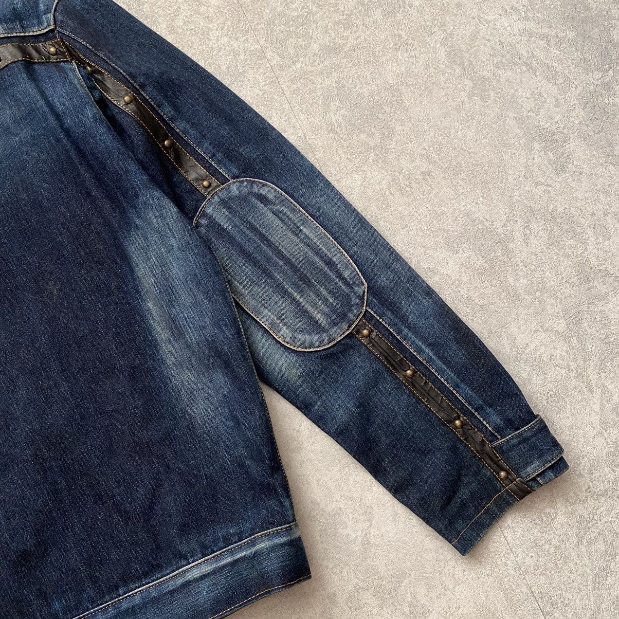 Japanese Brand Vintage Archival Distressed Denim Jacket Size US L / EU 52-54 / 3 - 11 Thumbnail