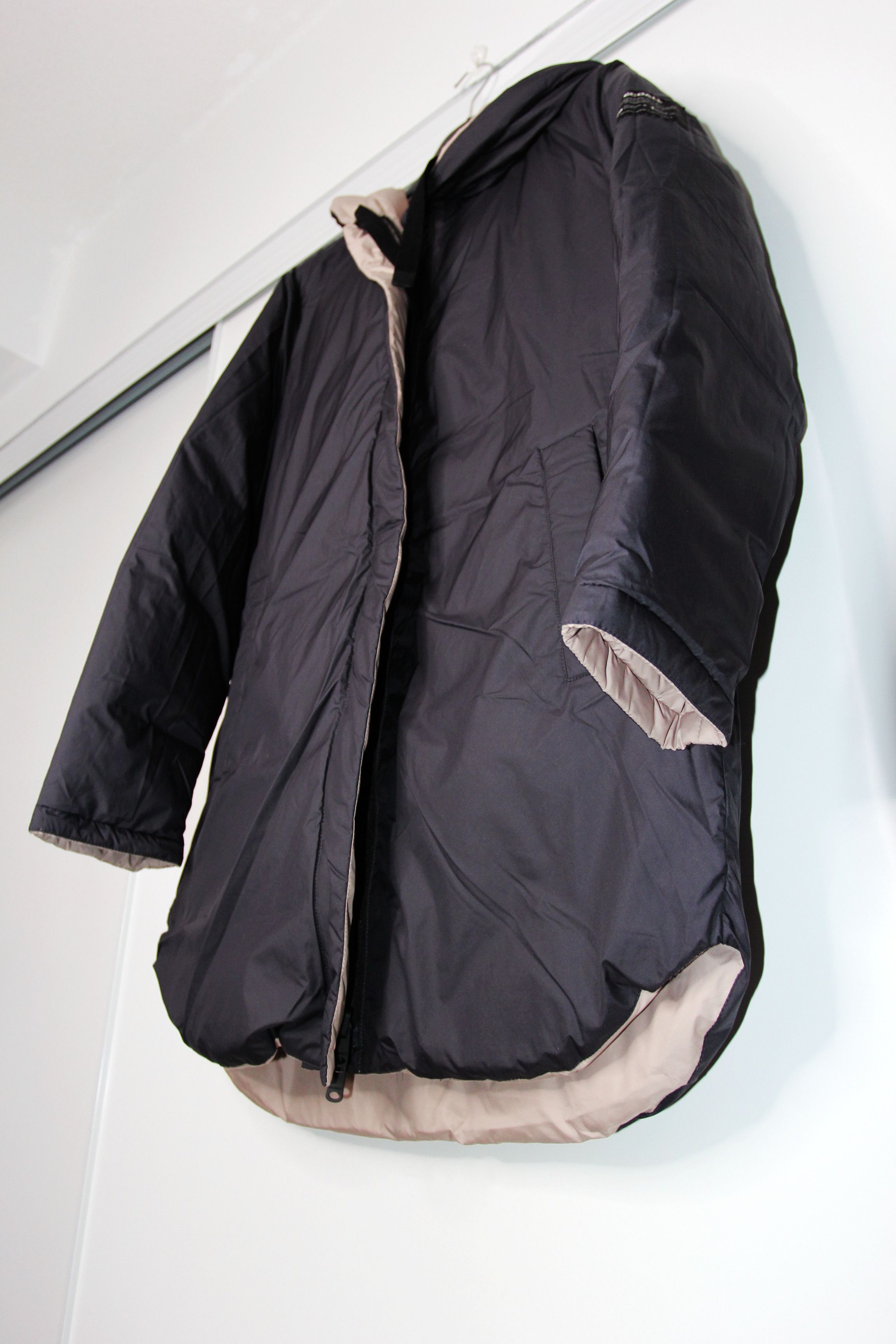 ECOALF BNWT AW21 ECOALF NOIRALF REVERSIBLE PUFFER COAT S Size US S / EU 44-46 / 1 - 4 Thumbnail