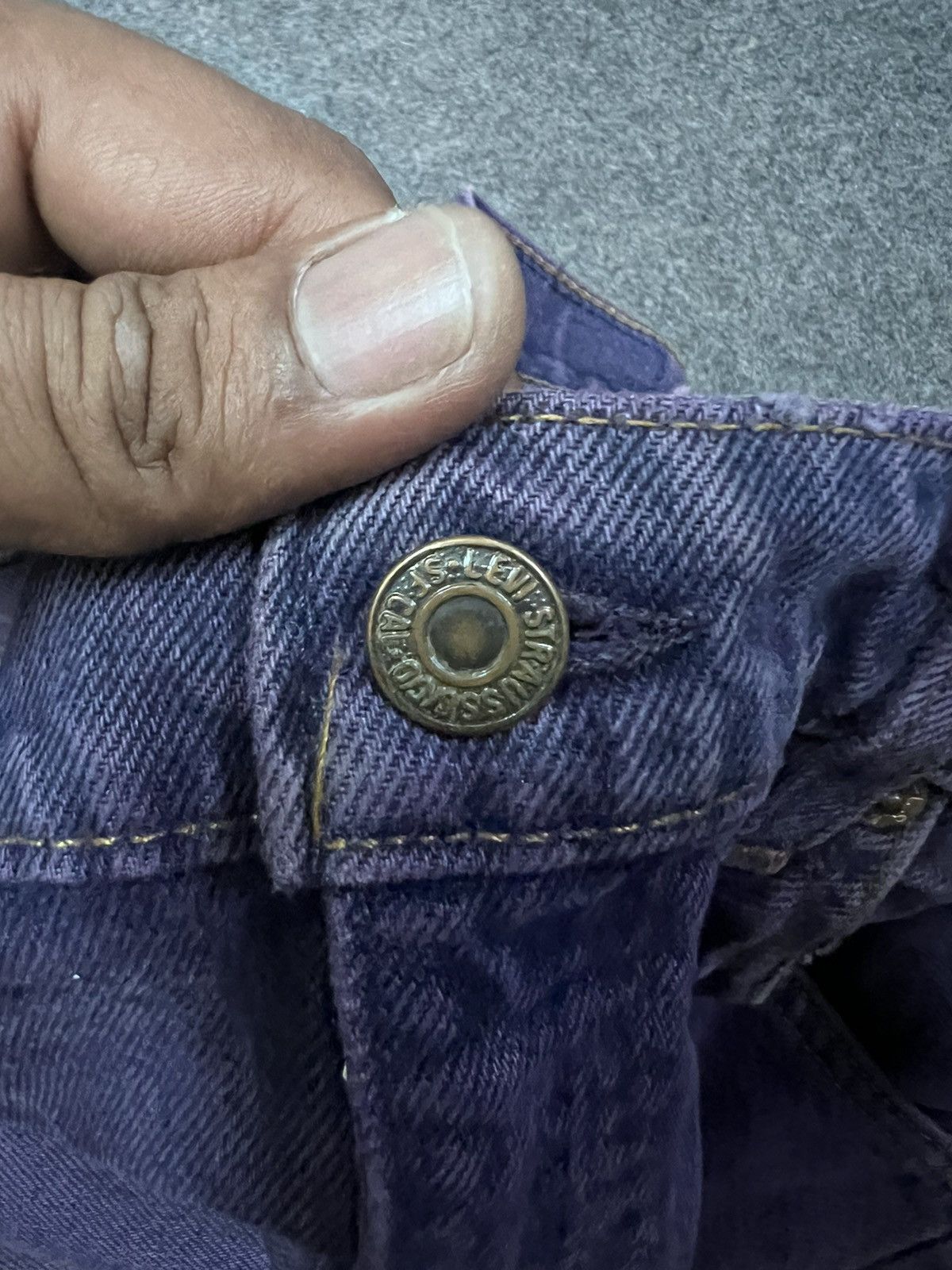 Japanese Brand × Levi's Made & Crafted HOT‼️VINTAGE LEVIS 505 SUN FADED PURPLE DENIM PANT Size US 33 - 11 Thumbnail