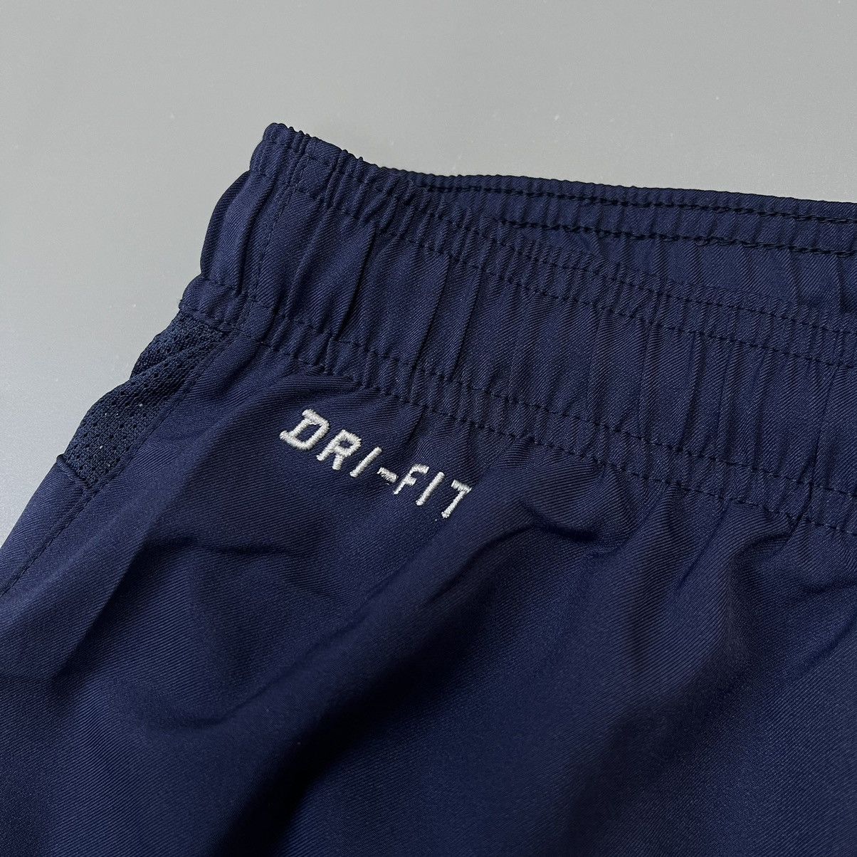 Nike Nike F.C Barcelona Dri Fit men’s shorts y2k navy Size US 32 / EU 48 - 7 Thumbnail