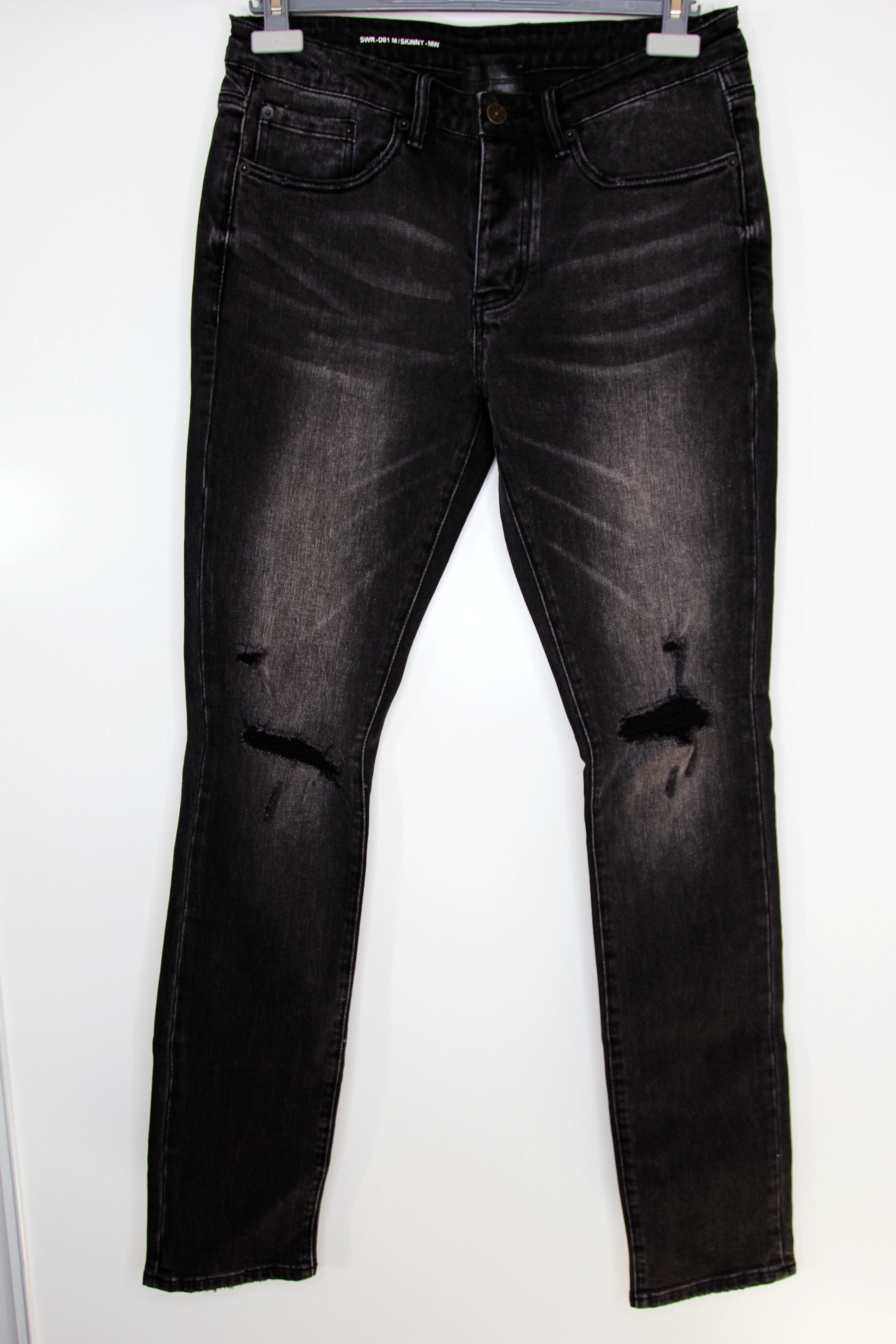 BNWT AW20 SIX WEEK RESIDENCY DISTRESSED FADED JEANS 30