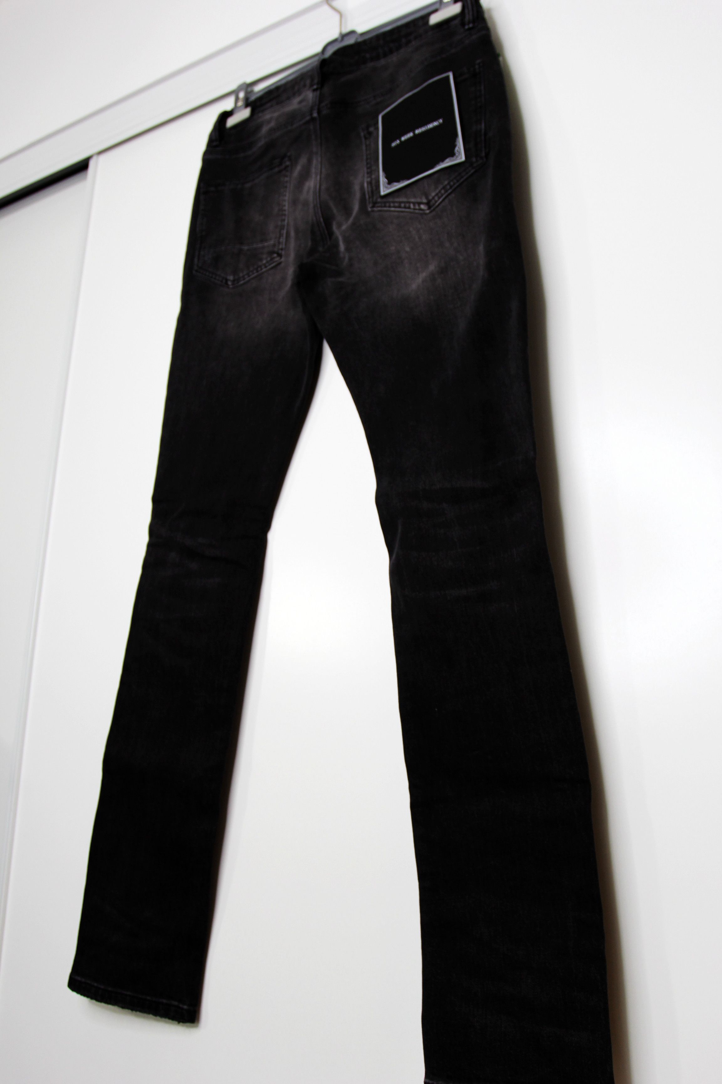 Other BNWT AW20 SIX WEEK RESIDENCY DISTRESSED FADED JEANS 30 Size US 30 / EU 46 - 8 Thumbnail
