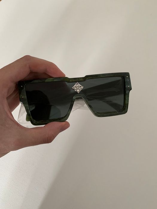 louis vuitton cyclone sunglasses green
