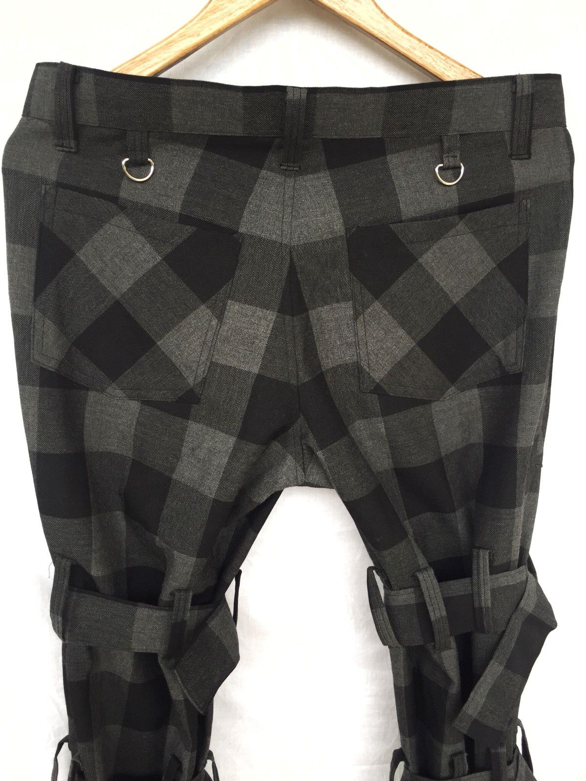 A.F.F.A. 🏴󠁧󠁢󠁥󠁮󠁧󠁿 Excl.🔥Checked Bondage Strap Anarchy Pants Size US 32 / EU 48 - 7 Thumbnail