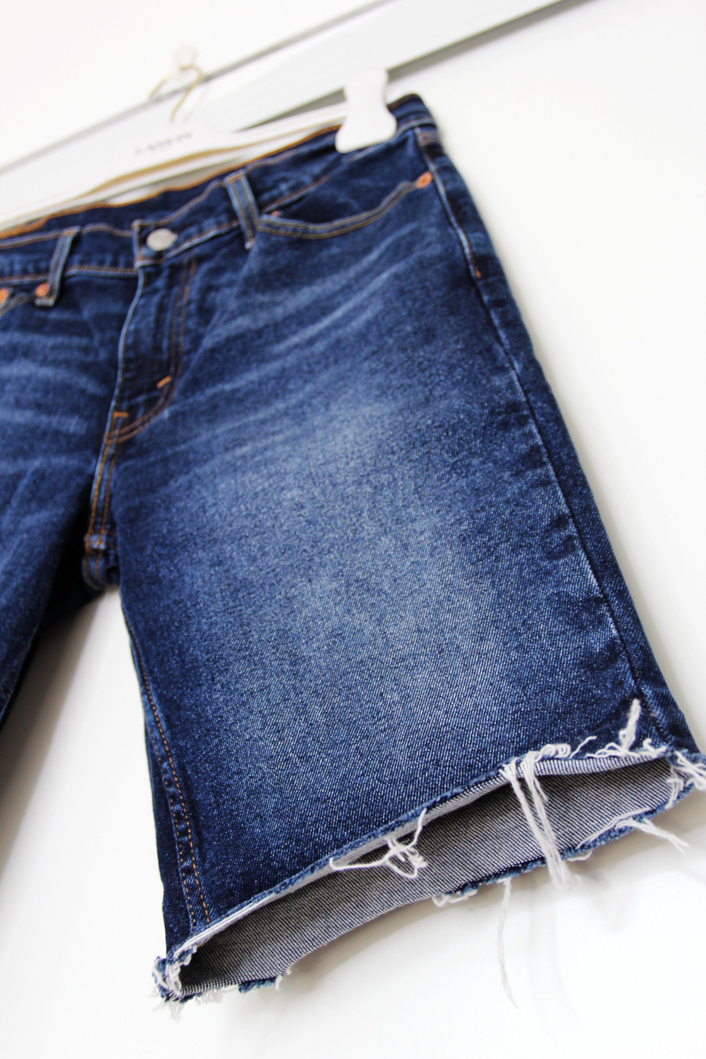 Levi's BNWT SS21 LEVI'S 511 SLIM CUT OFF DENIM SHORTS 30 Size US 30 / EU 46 - 5 Thumbnail