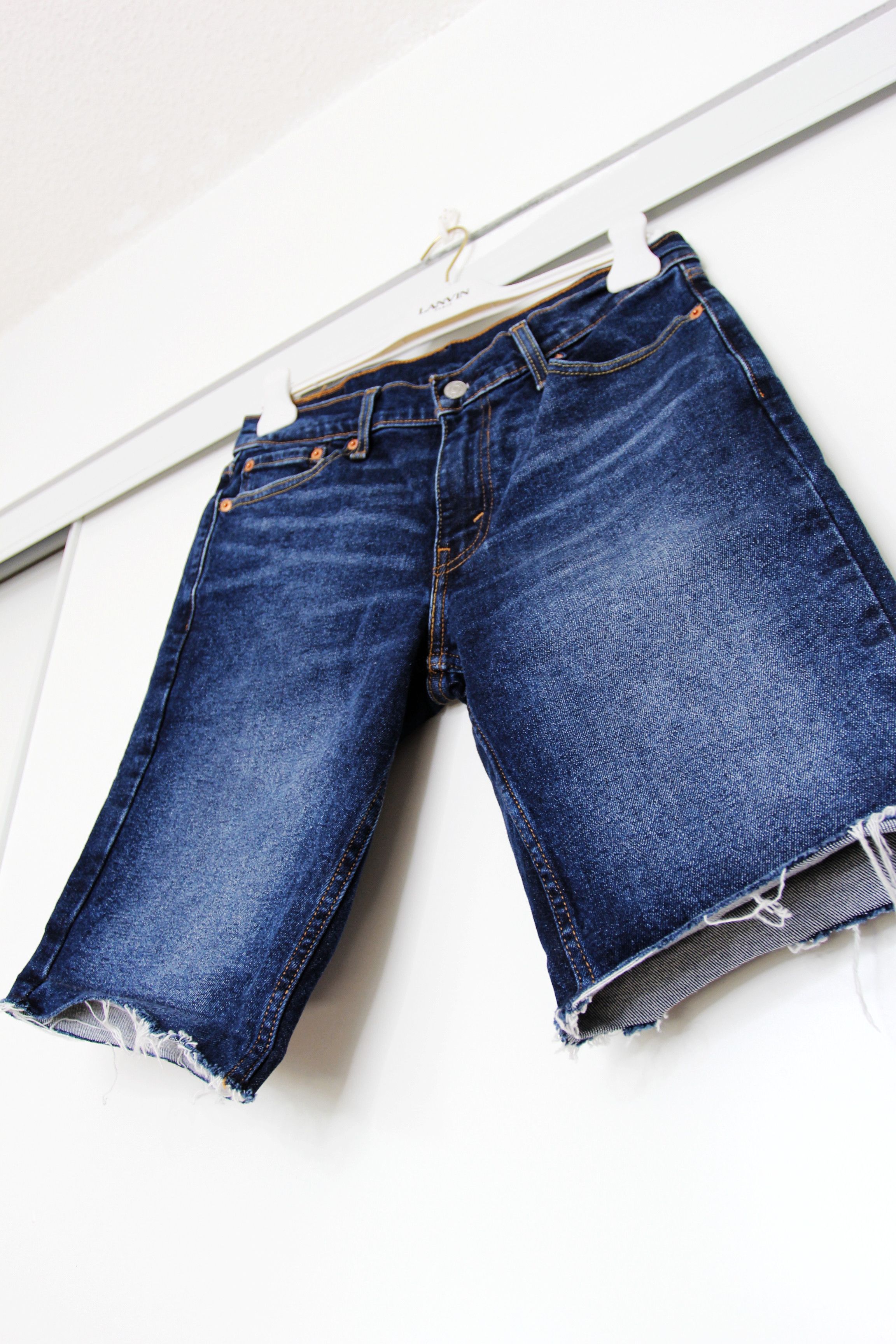 Levi's BNWT SS21 LEVI'S 511 SLIM CUT OFF DENIM SHORTS 30 Size US 30 / EU 46 - 6 Thumbnail