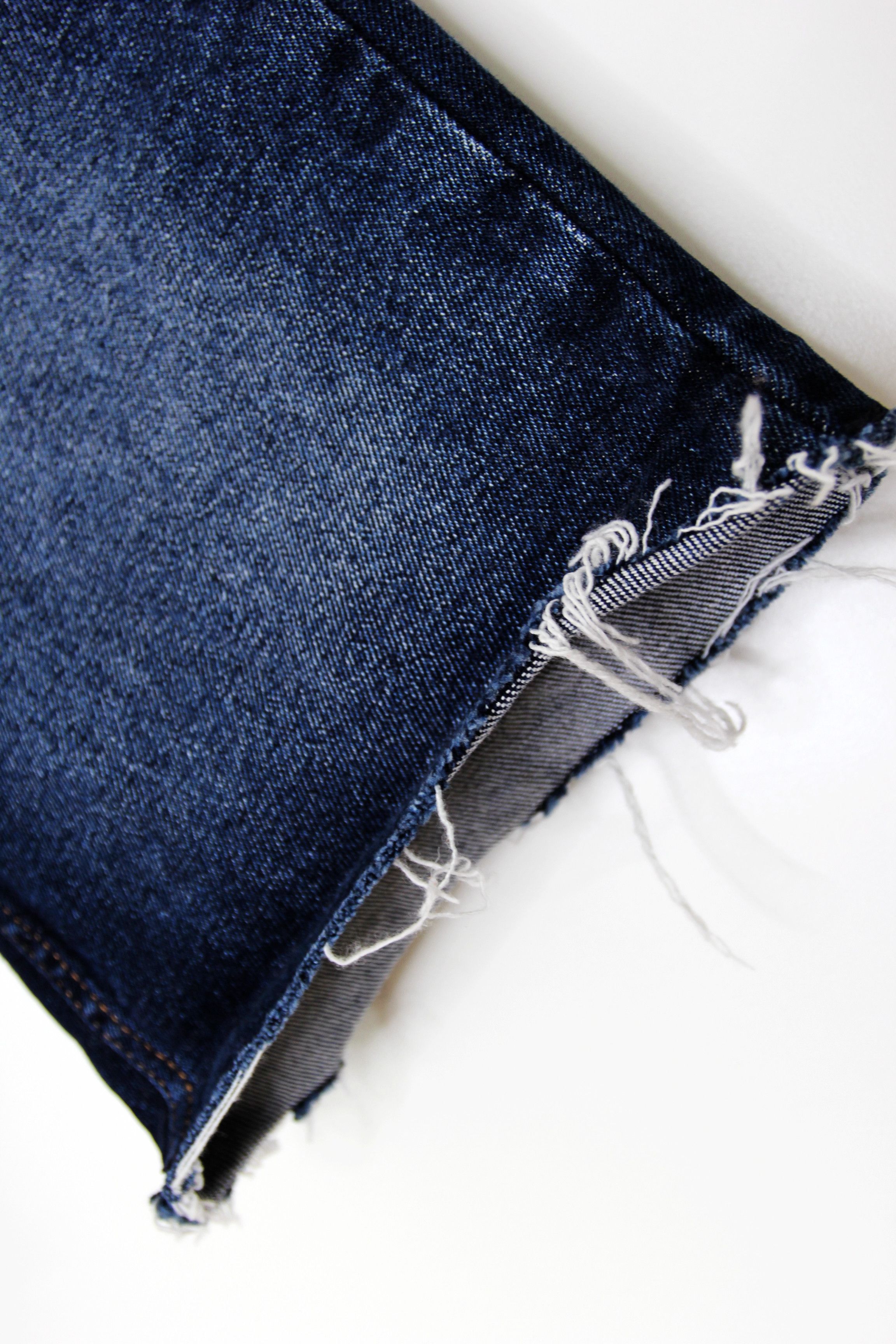 Levi's BNWT SS21 LEVI'S 511 SLIM CUT OFF DENIM SHORTS 30 Size US 30 / EU 46 - 9 Thumbnail
