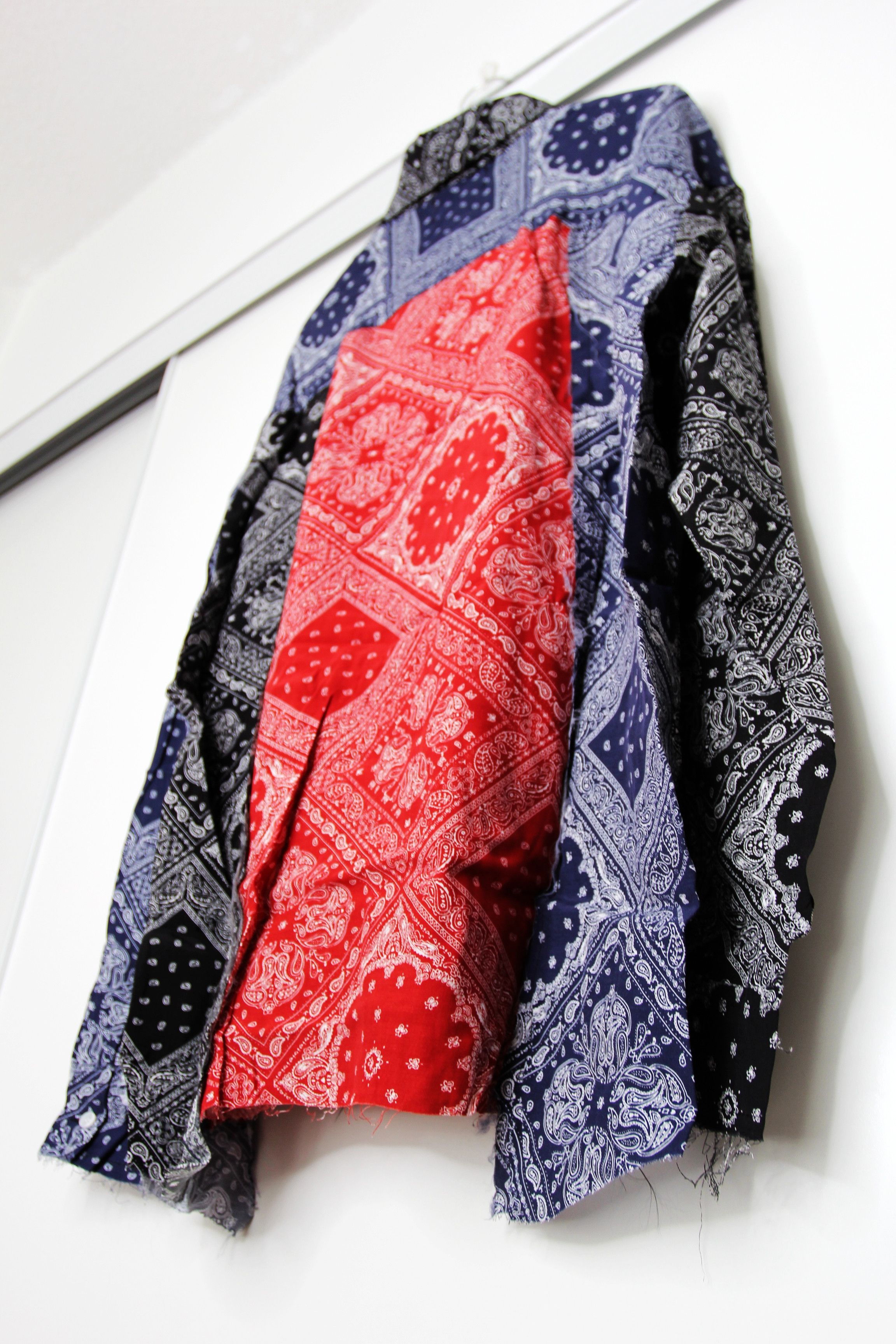 Other BNWT SS20 EDEN XXX BANDANA PATCHWORK SHIRT BLACK RED BLUE Size US M / EU 48-50 / 2 - 9 Thumbnail