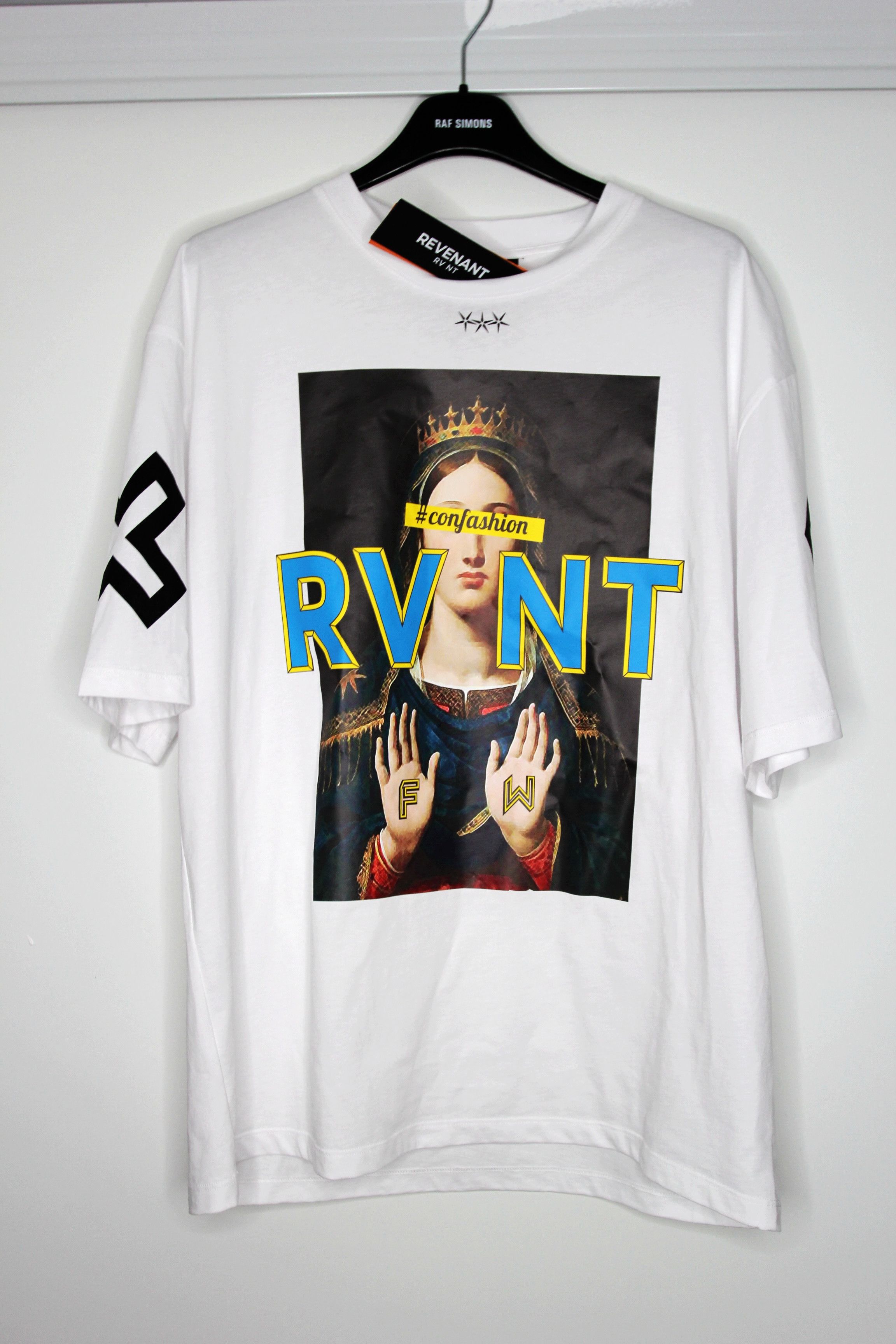 Other BNWT AW21 REVENANT RVNT "CONFASHION" TSHIRT L Size US L / EU 52-54 / 3 - 2 Thumbnail