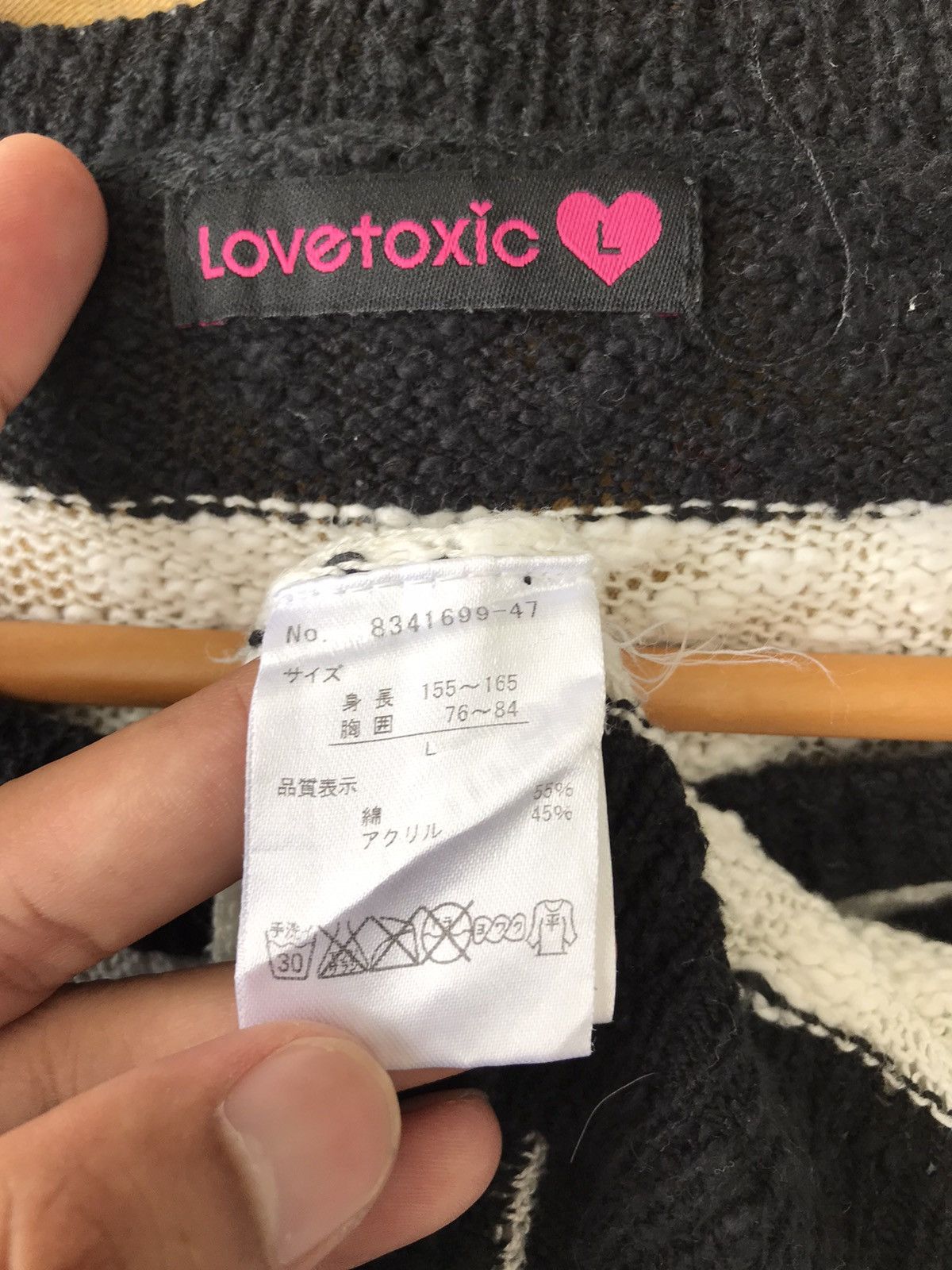 20471120 Vintage Love Toxic Knitwear A5 Size US M / EU 48-50 / 2 - 10 Thumbnail