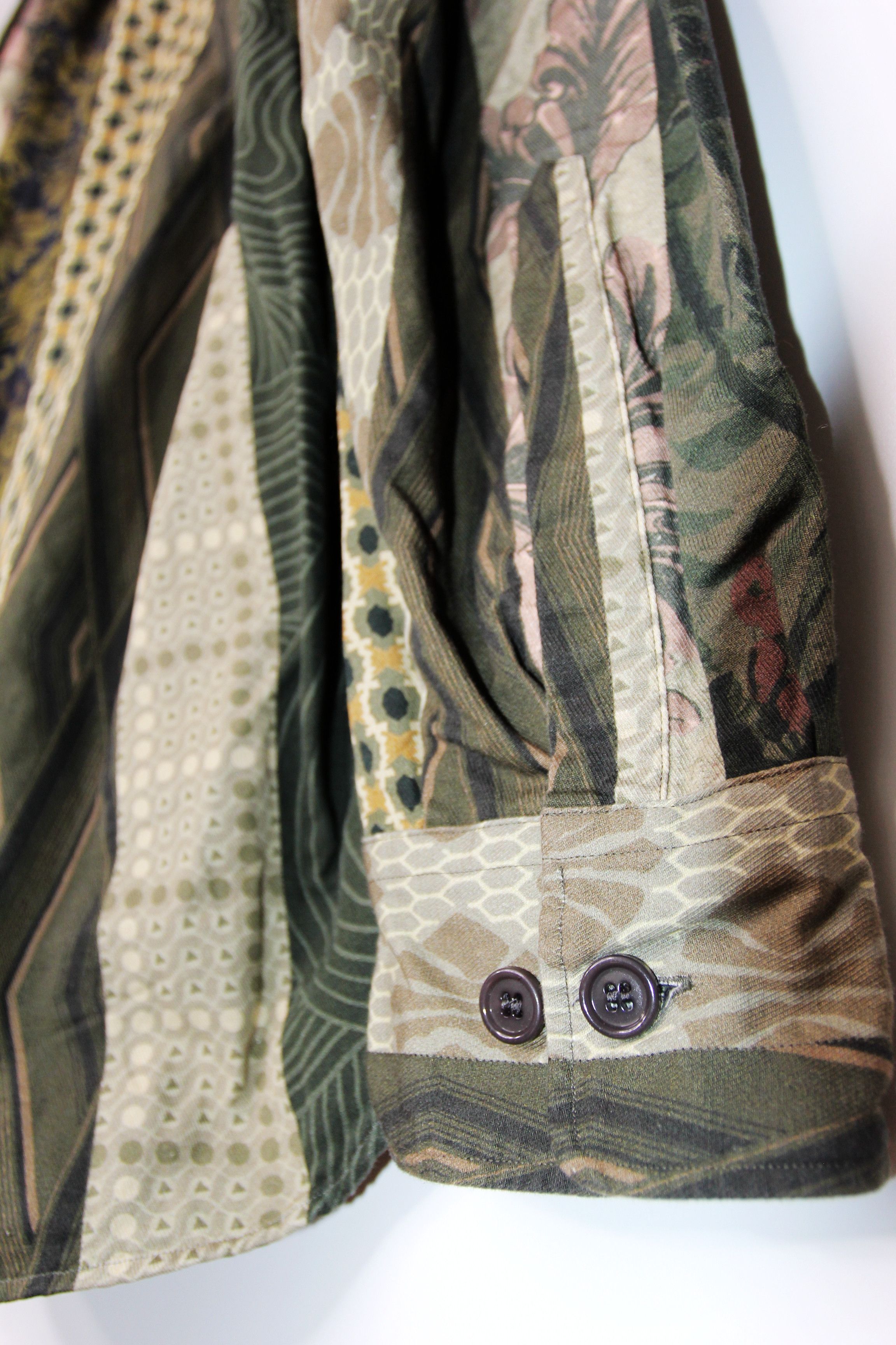 Dries Van Noten SS18 DRIES VAN NOTEN CAYCE PATCHWORK PRINT SHIRT JACKET M Size US M / EU 48-50 / 2 - 11 Thumbnail