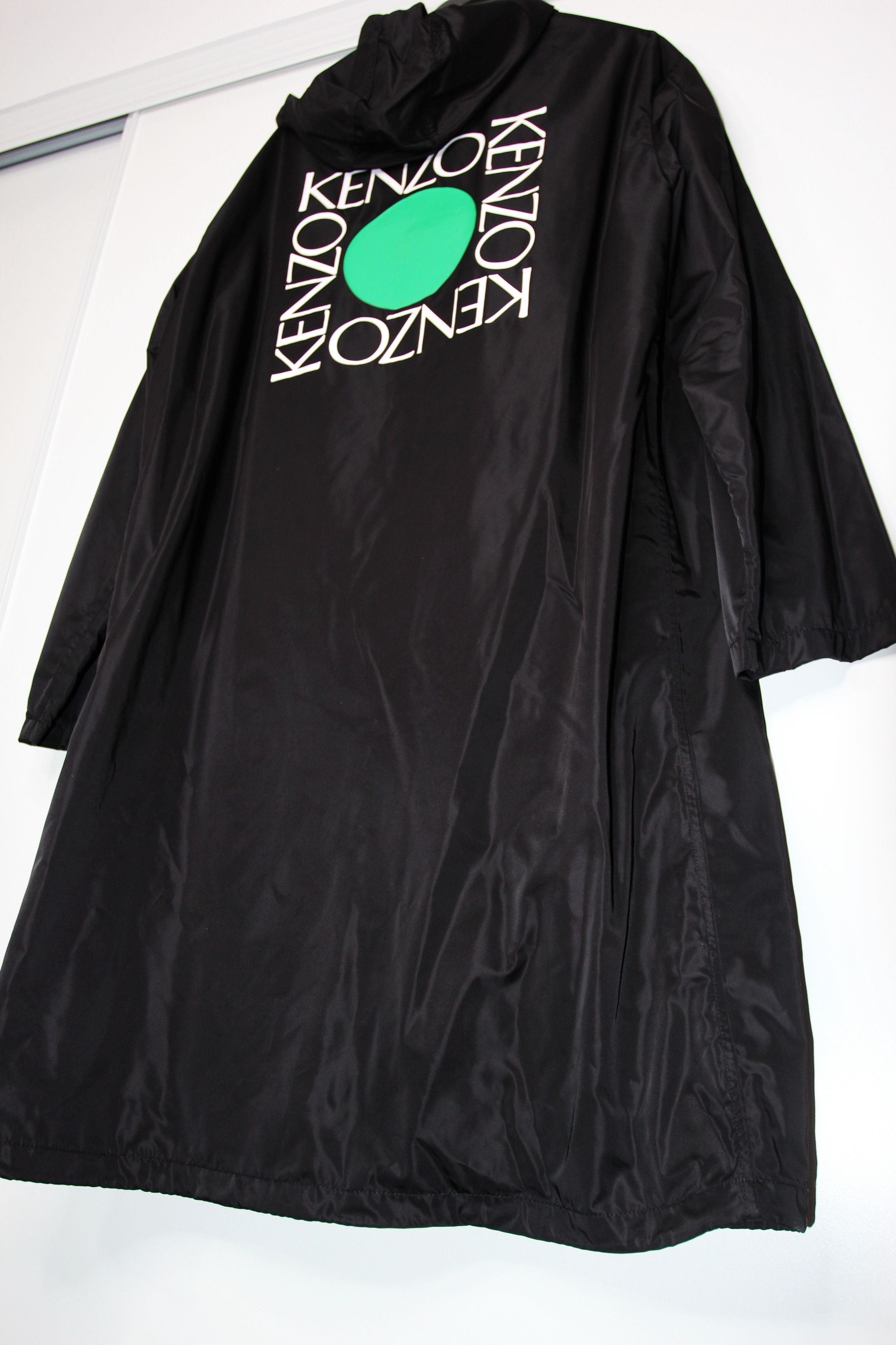 Kenzo BNWT SS19 KENZO PACKABLE HOOD RAINCOAT M Size US M / EU 48-50 / 2 - 8 Thumbnail