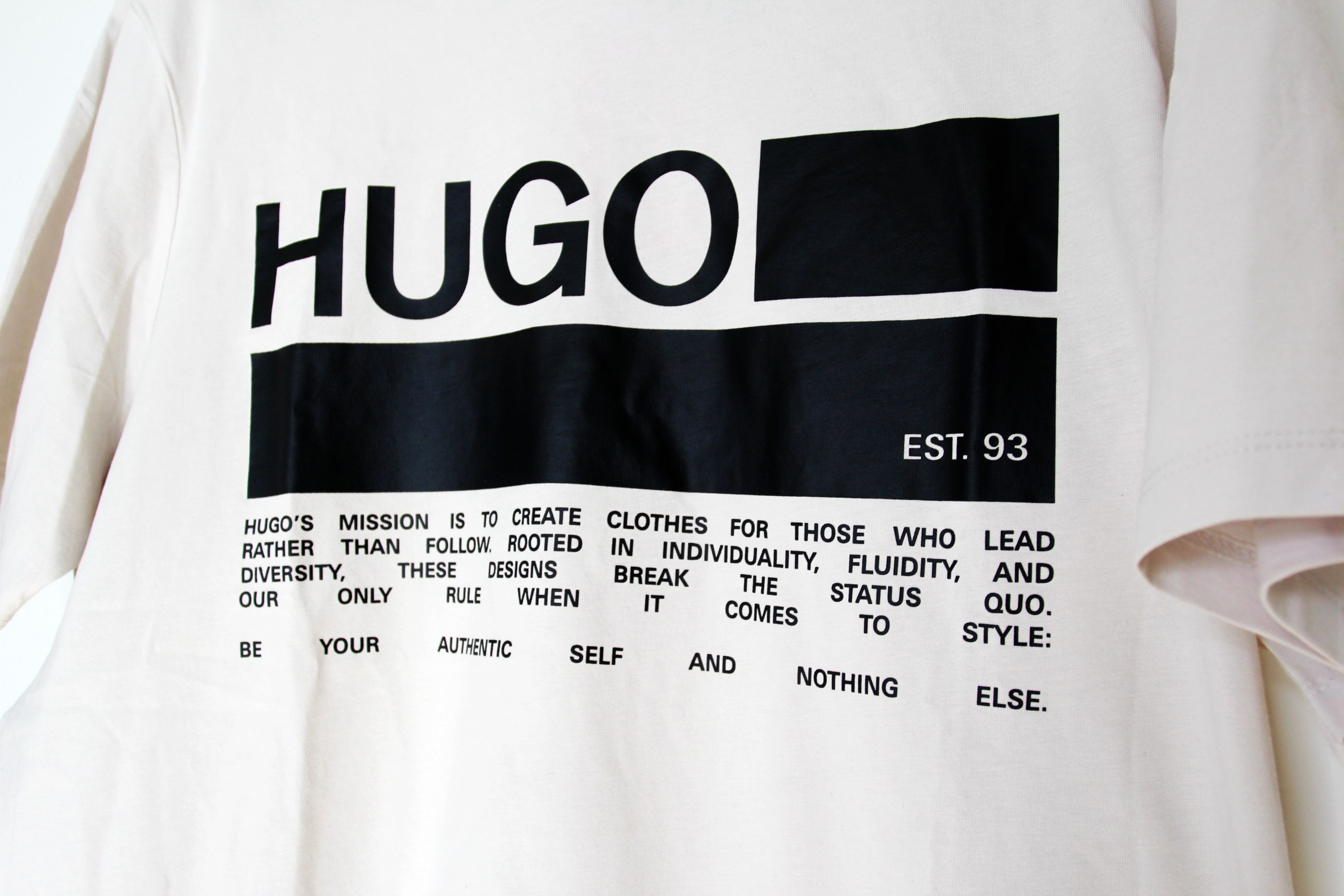Hugo Boss BNWT AW20 HUGO BOSS DANGR MANIFESTO PRINT I TSHIRT XL Size US XL / EU 56 / 4 - 5 Thumbnail