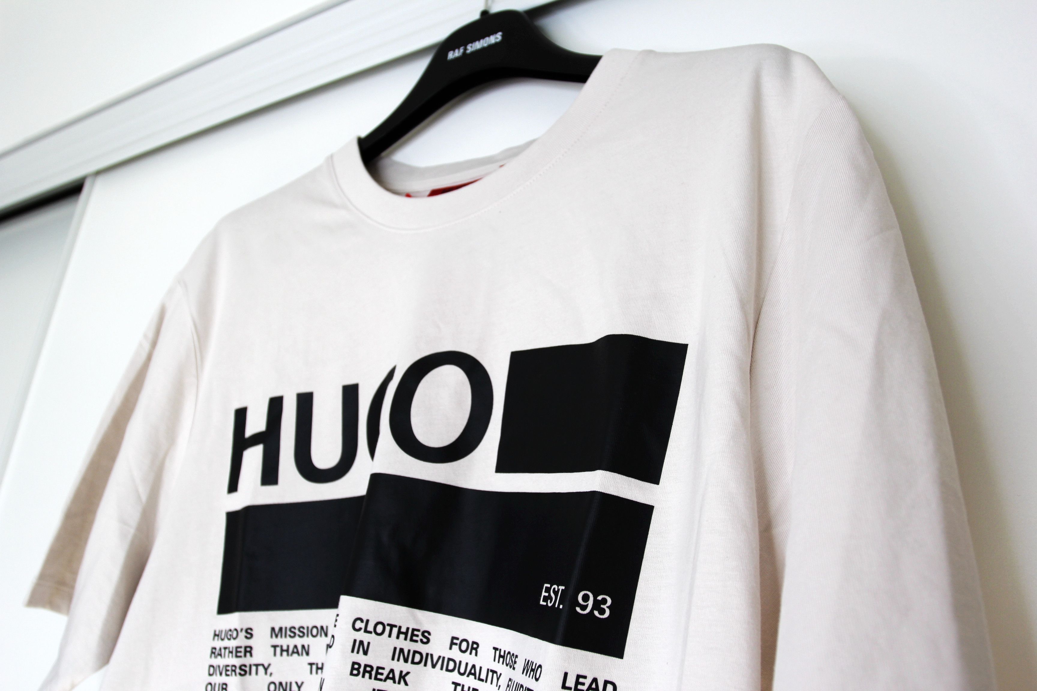 Hugo Boss BNWT AW20 HUGO BOSS DANGR MANIFESTO PRINT I TSHIRT XL Size US XL / EU 56 / 4 - 4 Thumbnail