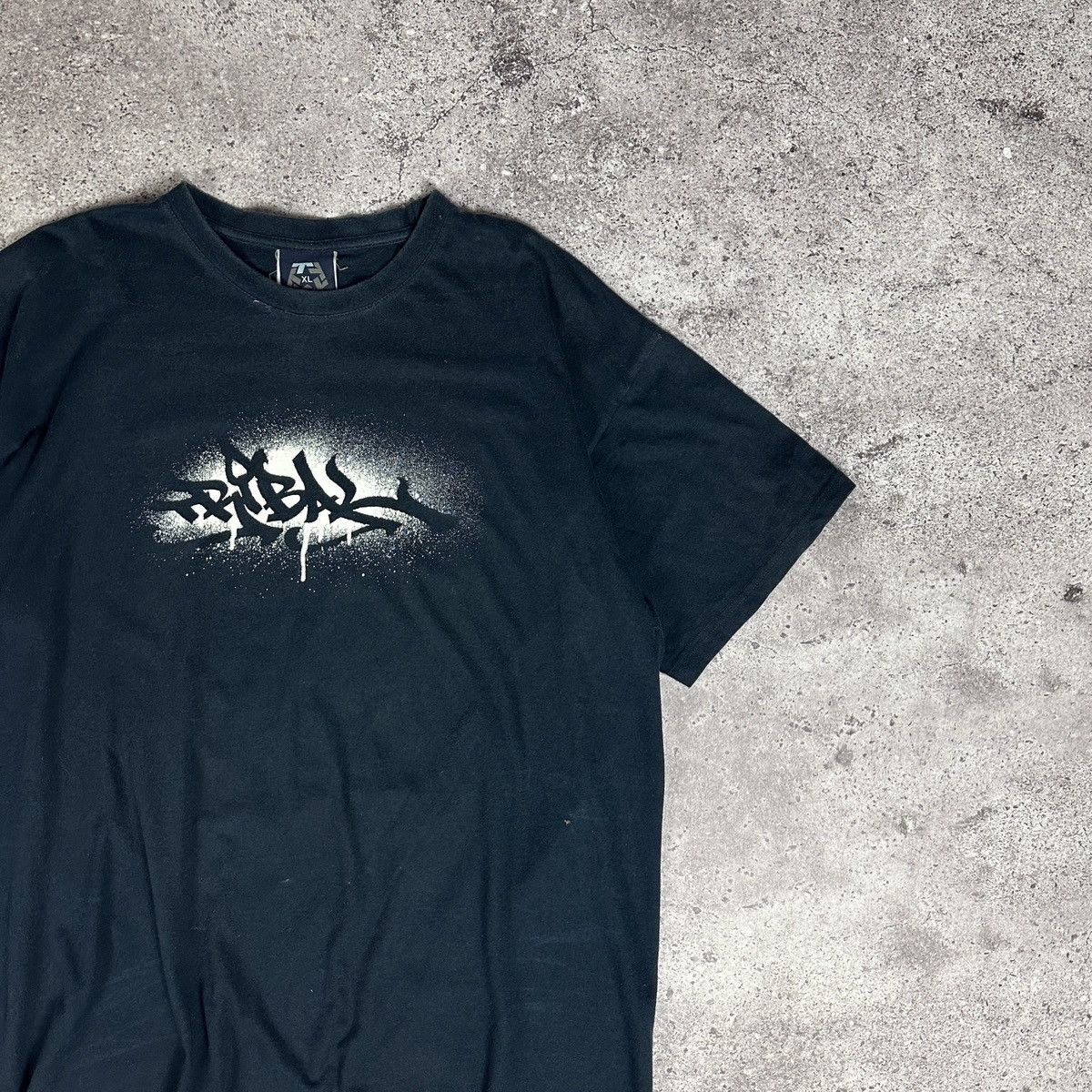 Tribal Streetwear Vintage 90s Tribal USA streetwear Graffiti tee y2k OG faded Size US XL / EU 56 / 4 - 2 Thumbnail